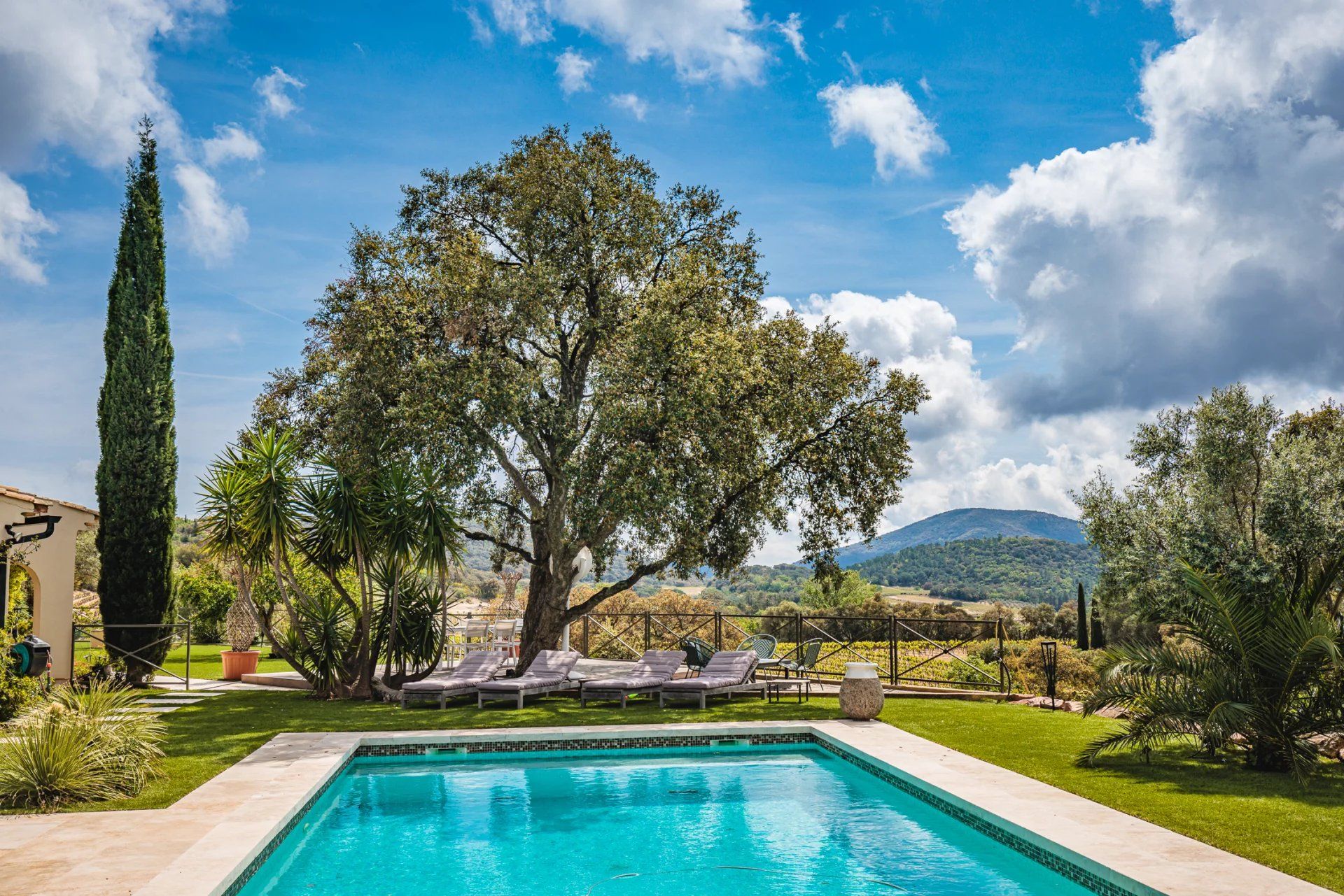 Huis in Le Plan-de-la-Tour, Provence-Alpes-Côte d'Azur 11722174