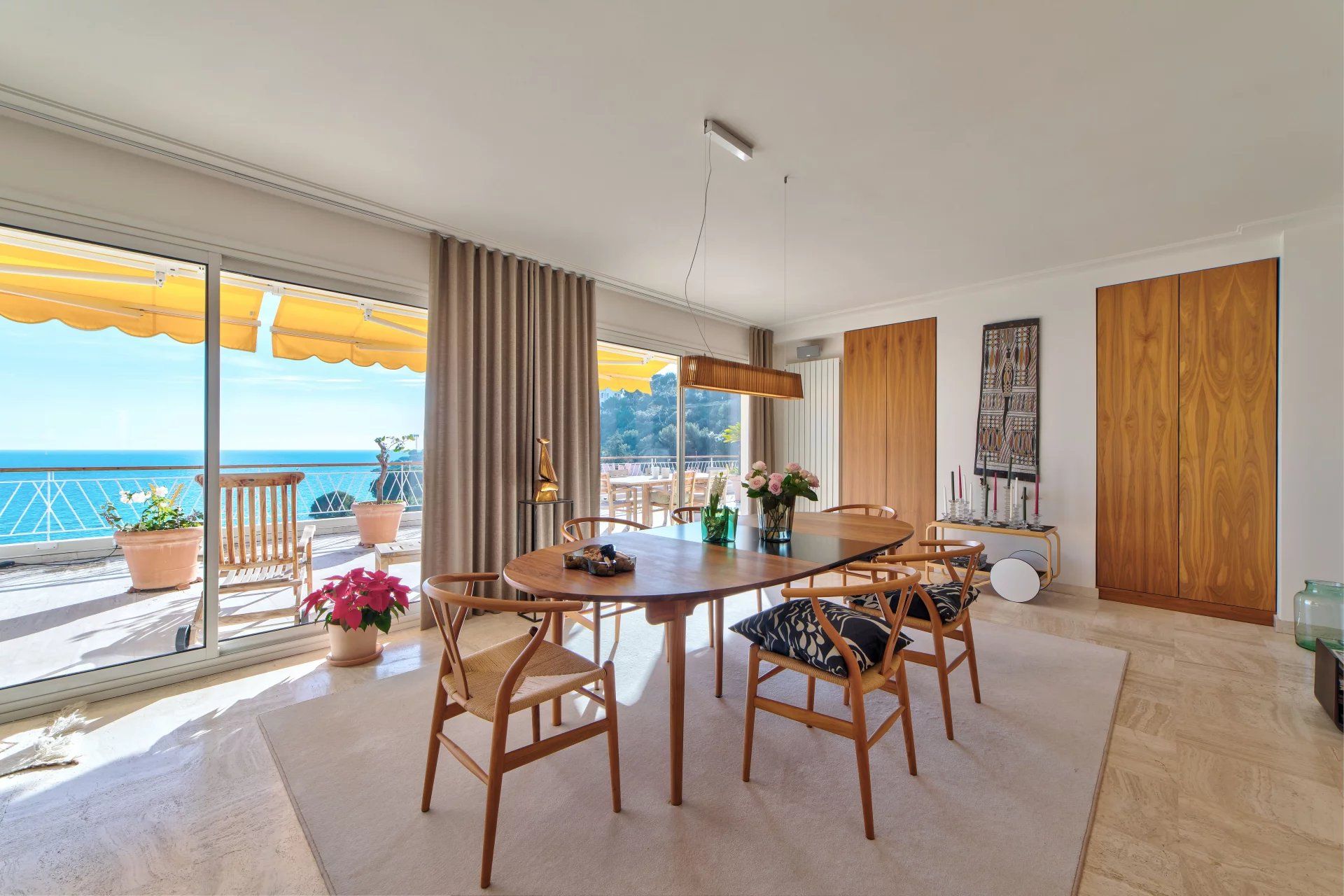 Condominio en Roquebrune-Cap-Martin, Provence-Alpes-Côte d'Azur 11722217