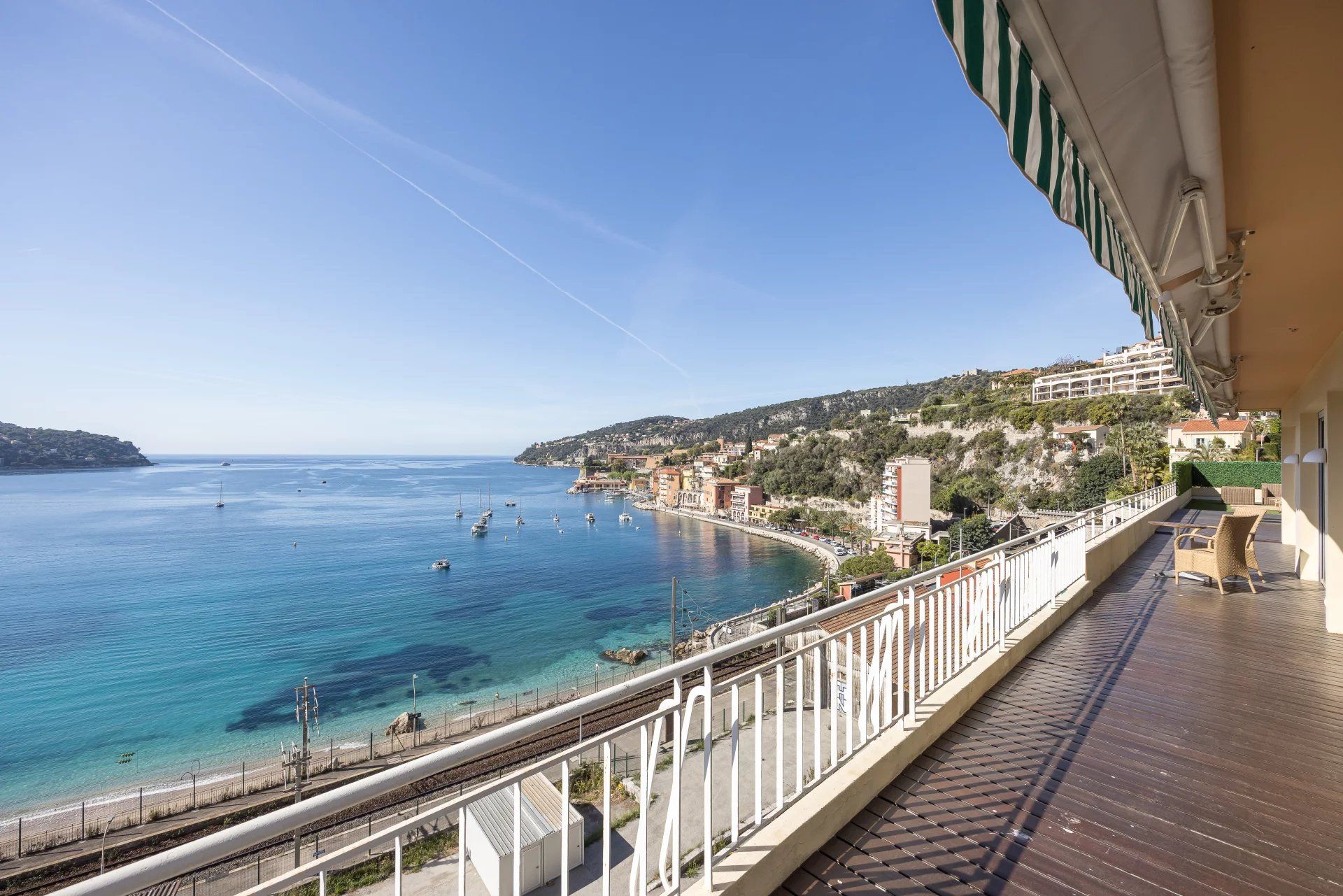 Condominio nel Villefranche-sur-Mer, Provenza-Alpi-Costa Azzurra 11722221