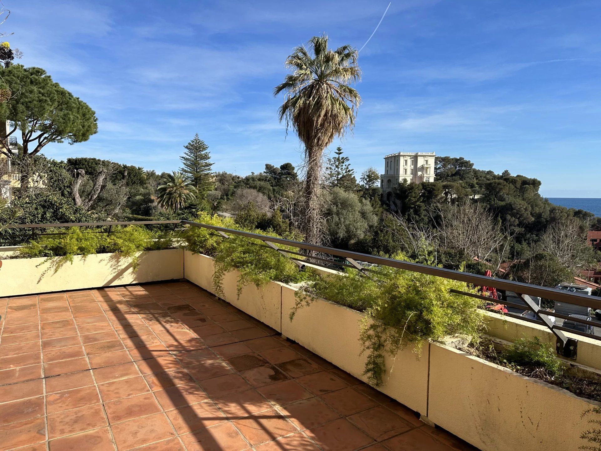 Ejerlejlighed i Roquebrune-Cap-Martin, Provence-Alpes-Côte d'Azur 11722223