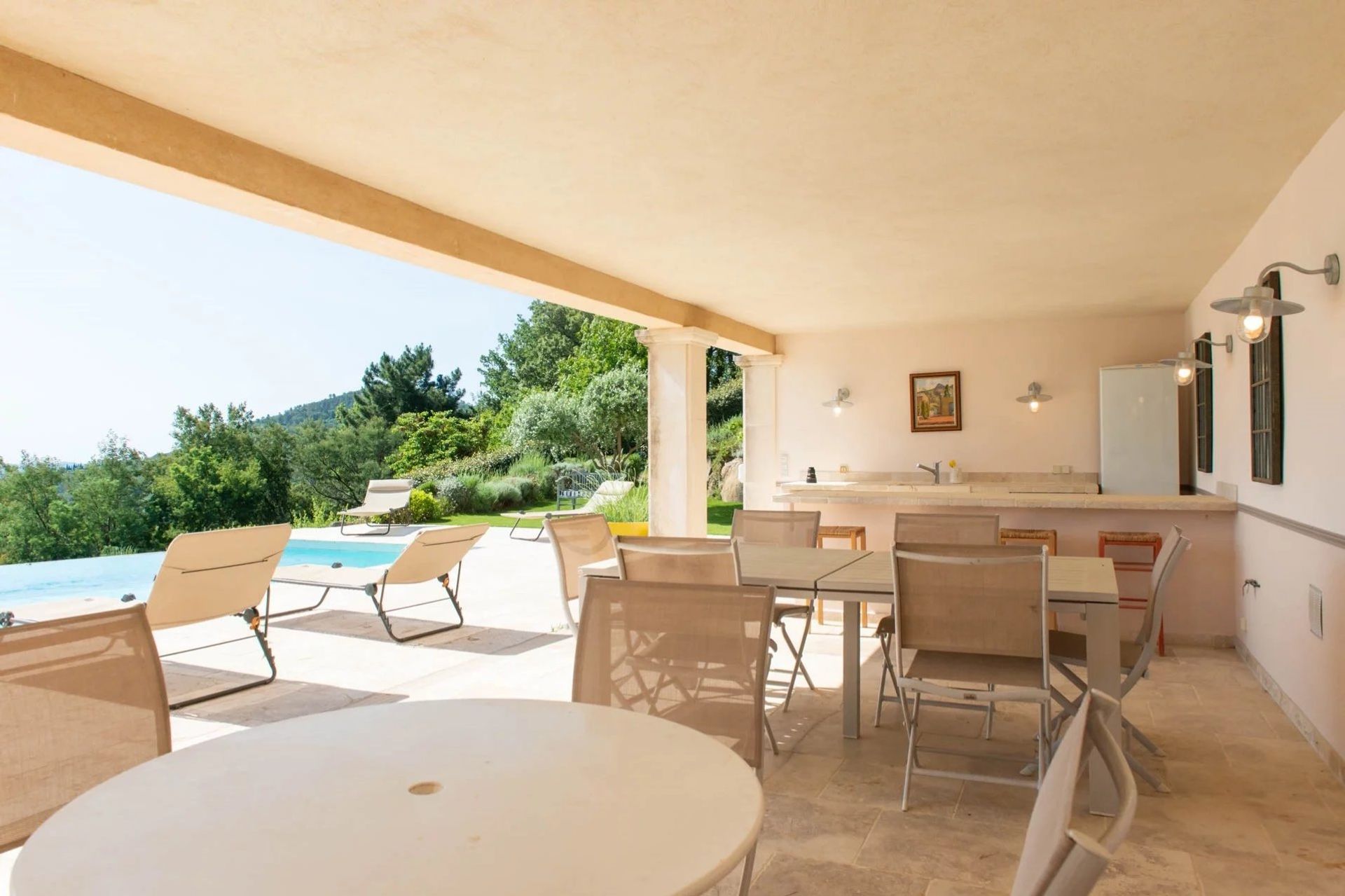 Hus i La Garde-Freinet, Provence-Alpes-Côte d'Azur 11722243