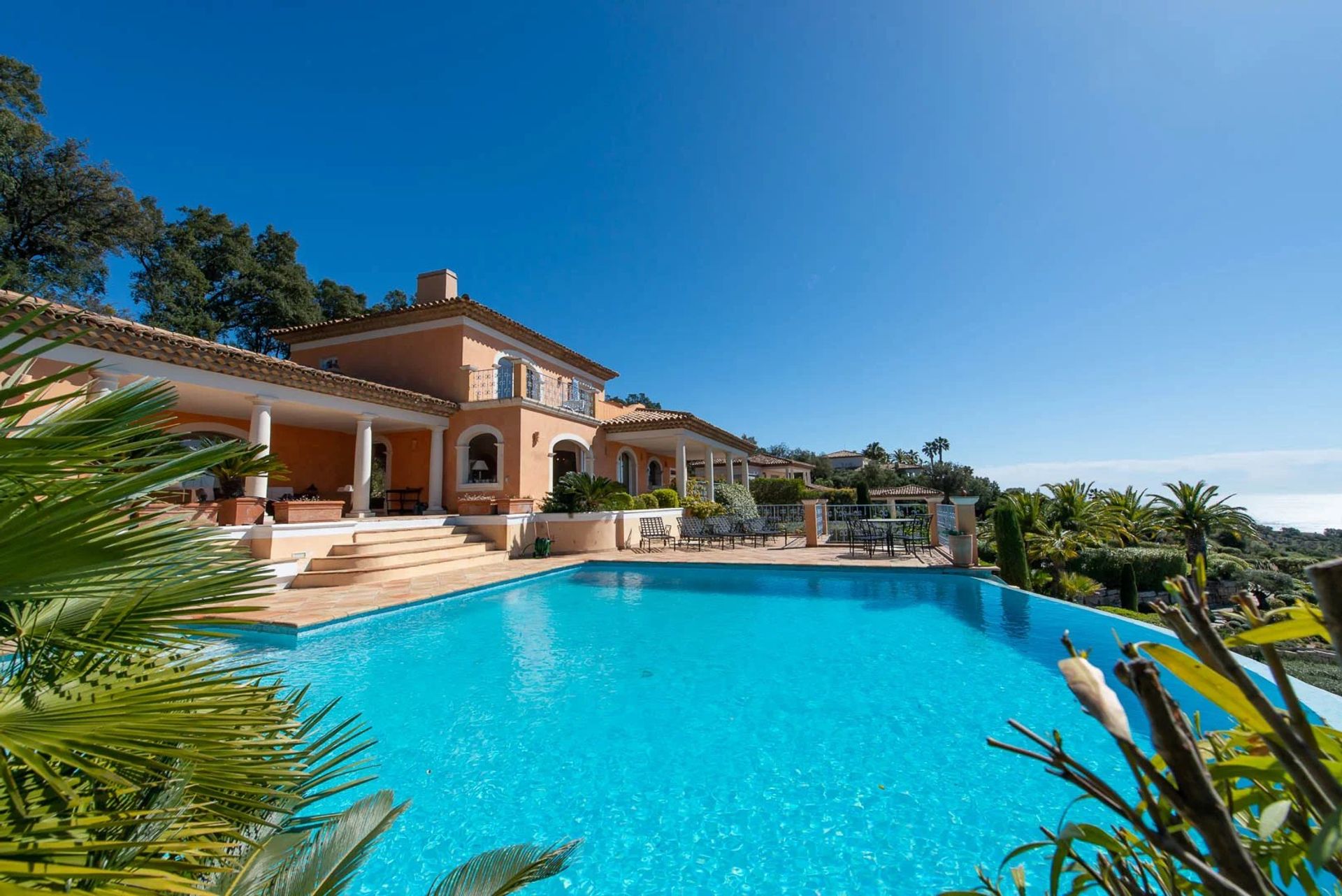 Huis in Sainte-Maxime, Provence-Alpes-Côte d'Azur 11722252