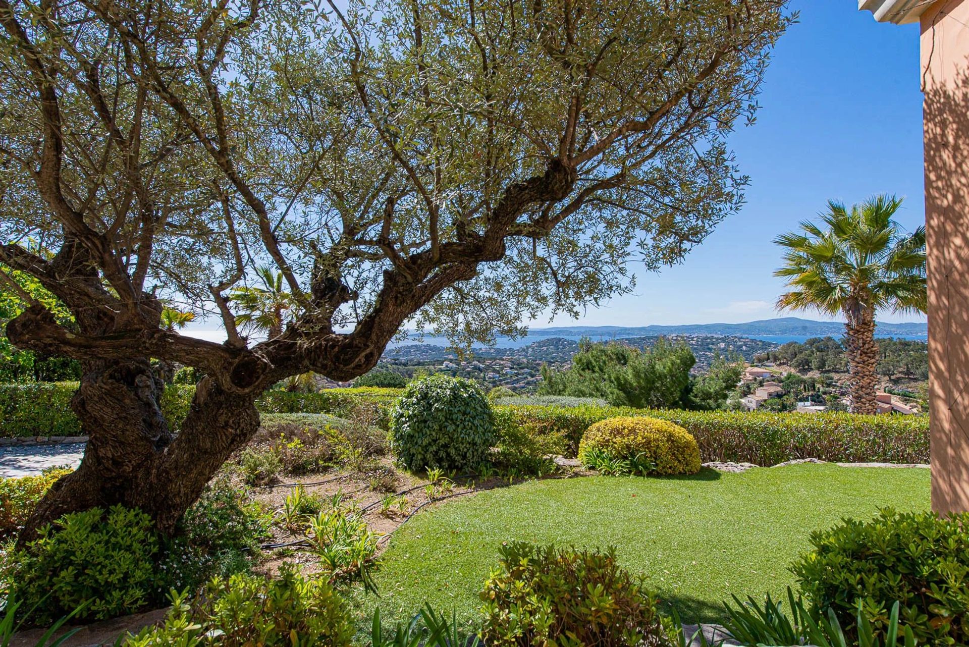 Huis in Sainte-Maxime, Provence-Alpes-Côte d'Azur 11722252