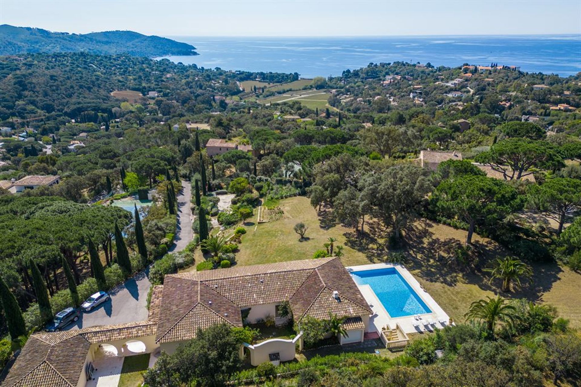 rumah dalam La Croix-Valmer, Provence-Alpes-Côte d'Azur 11722653