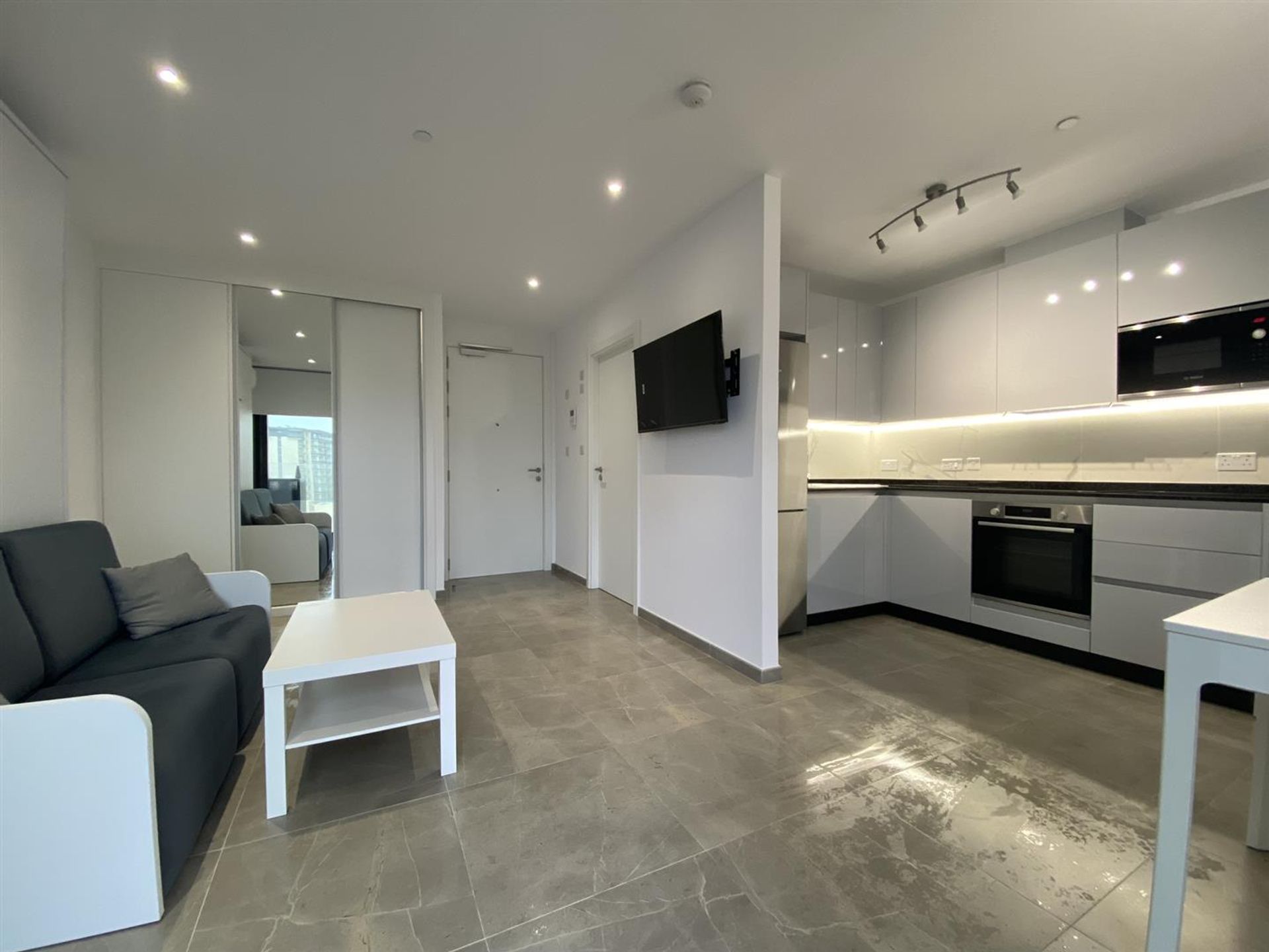 Condominium dans La Ligne de la Conception, Andalousie 11723769