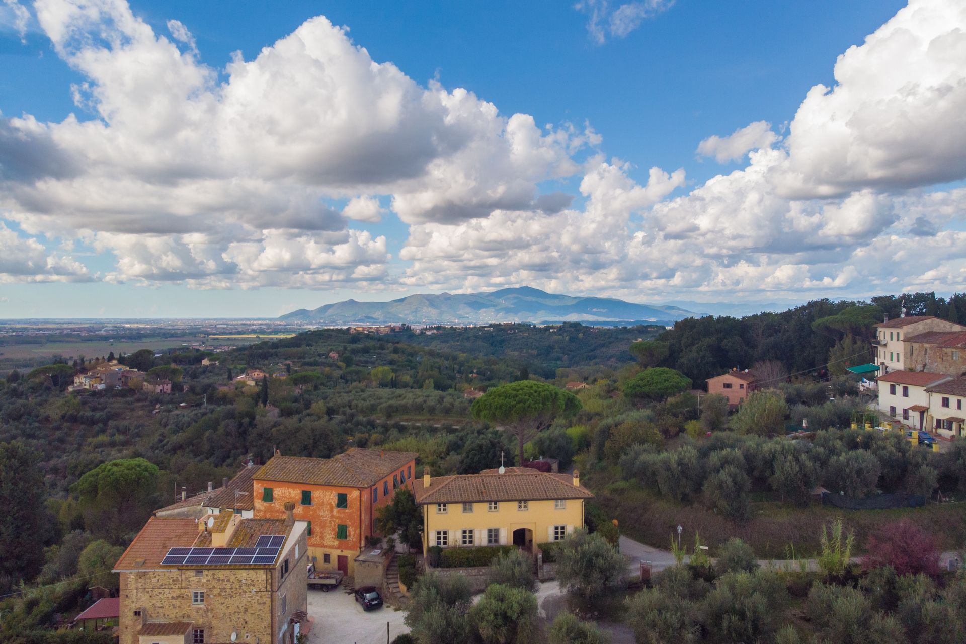 Rumah di Palaia, Tuscany 11723989