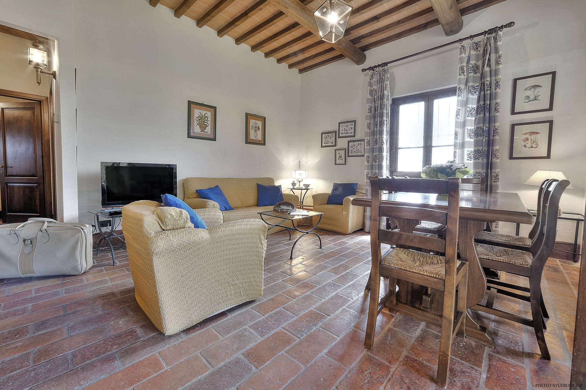 Condominium dans Peretola, Tuscany 11723992