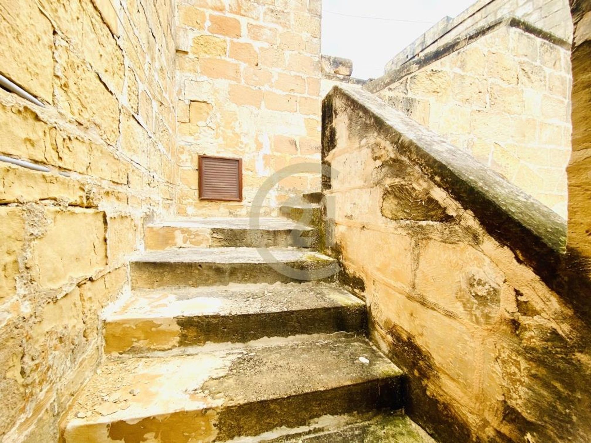 Hus i Gharb, Gharb 11724091