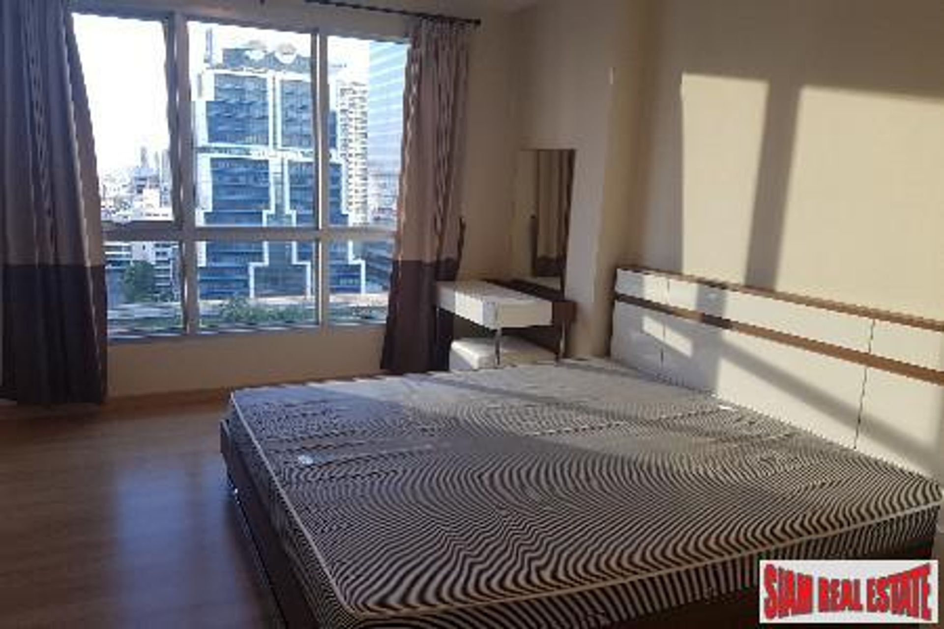 Condominio en Bang Rak, Krung Thep Maha Nakhon 11724434