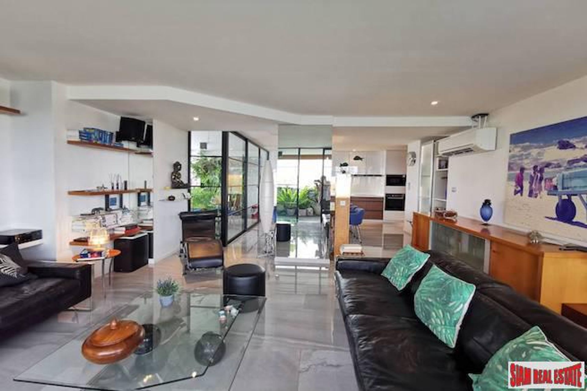 Condominium in Watthana, Krung Thep Maha Nakhon 11724547