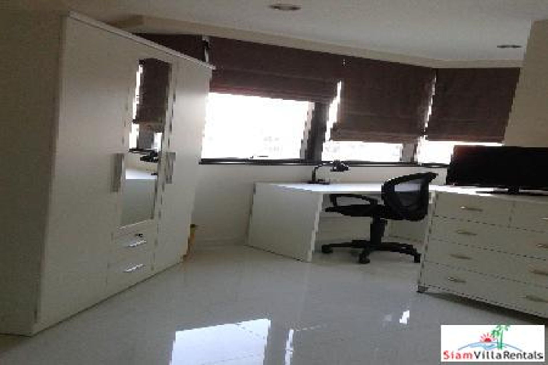 Condominium in Watthana, Krung Thep Maha Nakhon 11725683