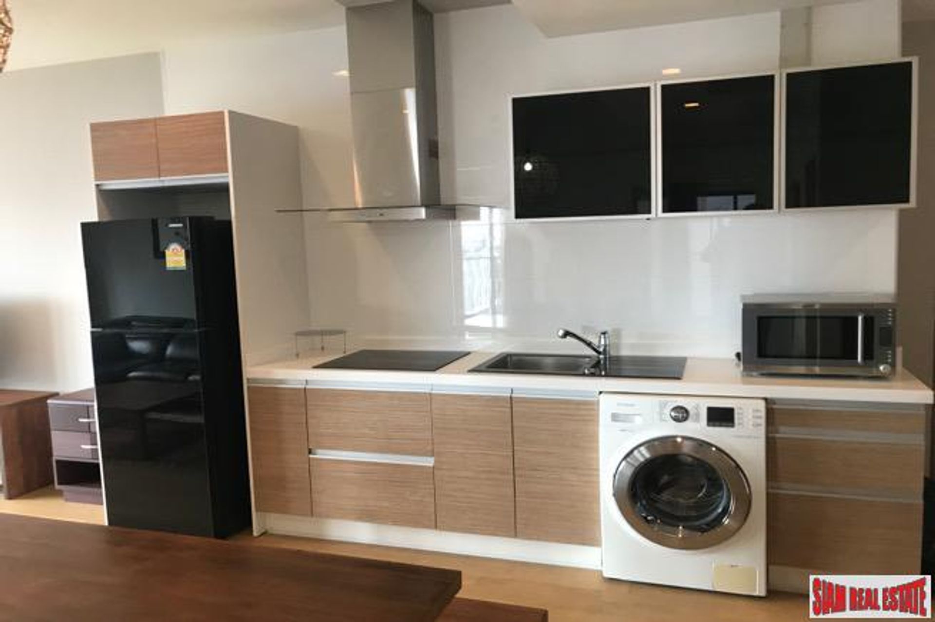 Condominium in Watthana, Krung Thep Maha Nakhon 11725817