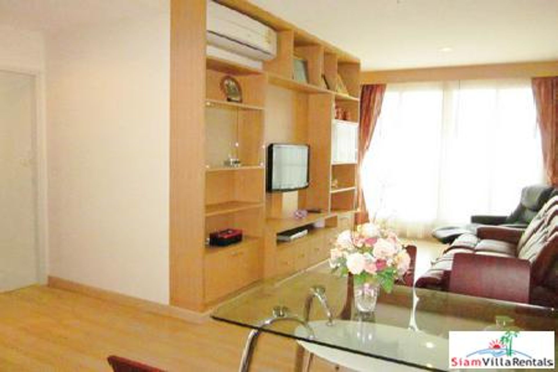 Condominium in Bang Rak, Krung Thep Maha Nakhon 11725864