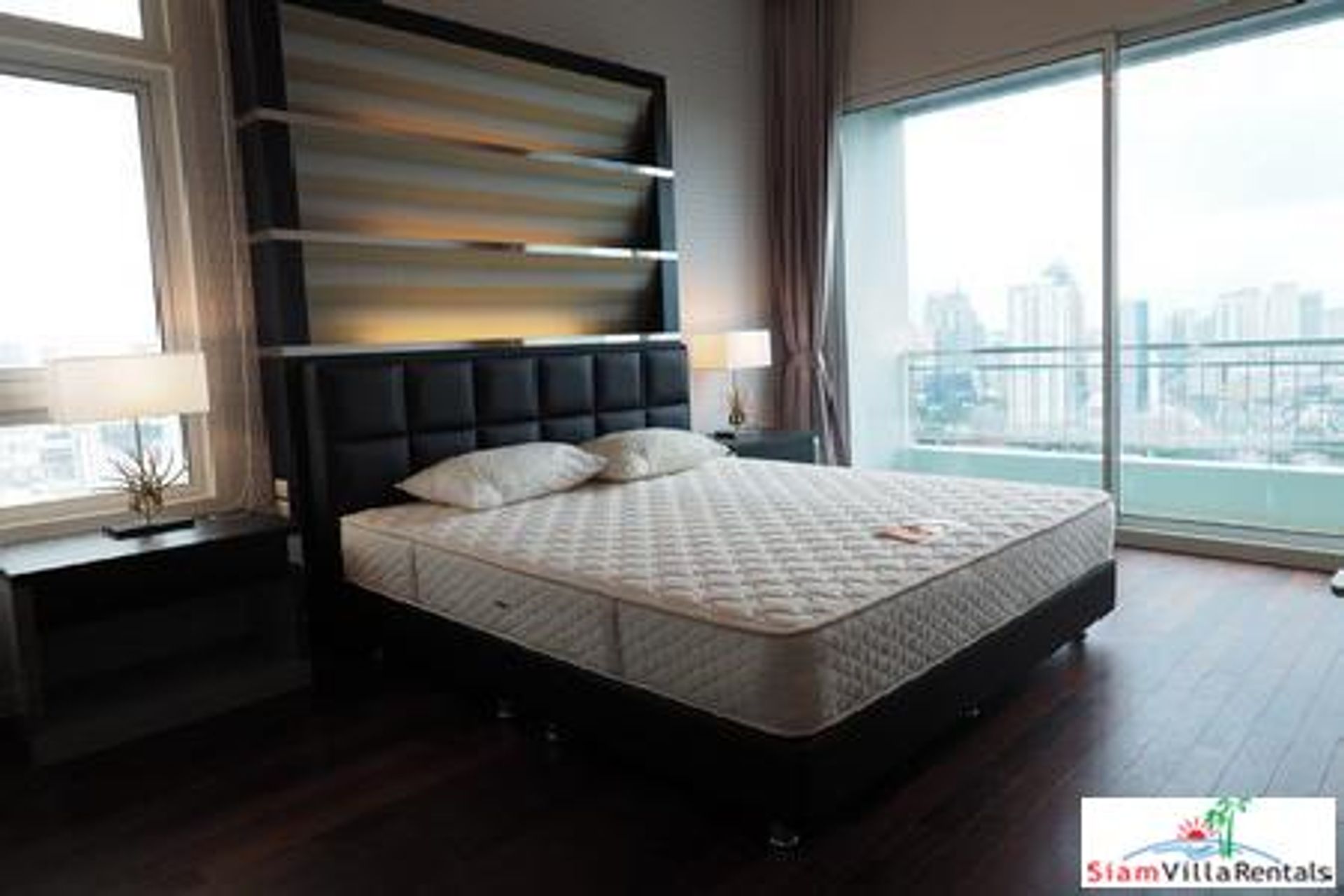 Condominio en Ban Na Song, Krung Thep Maha Nakhon 11725977