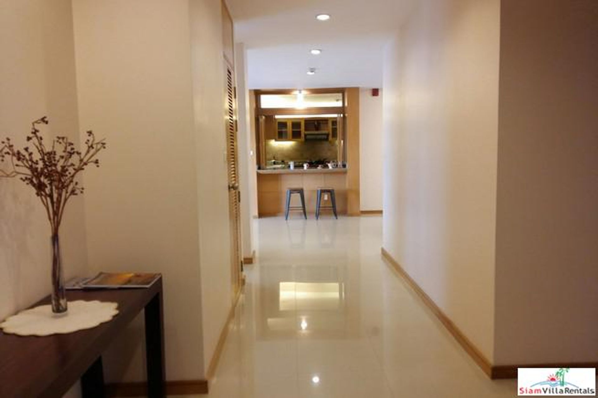 Condominium in Bang Rak, Krung Thep Maha Nakhon 11726218