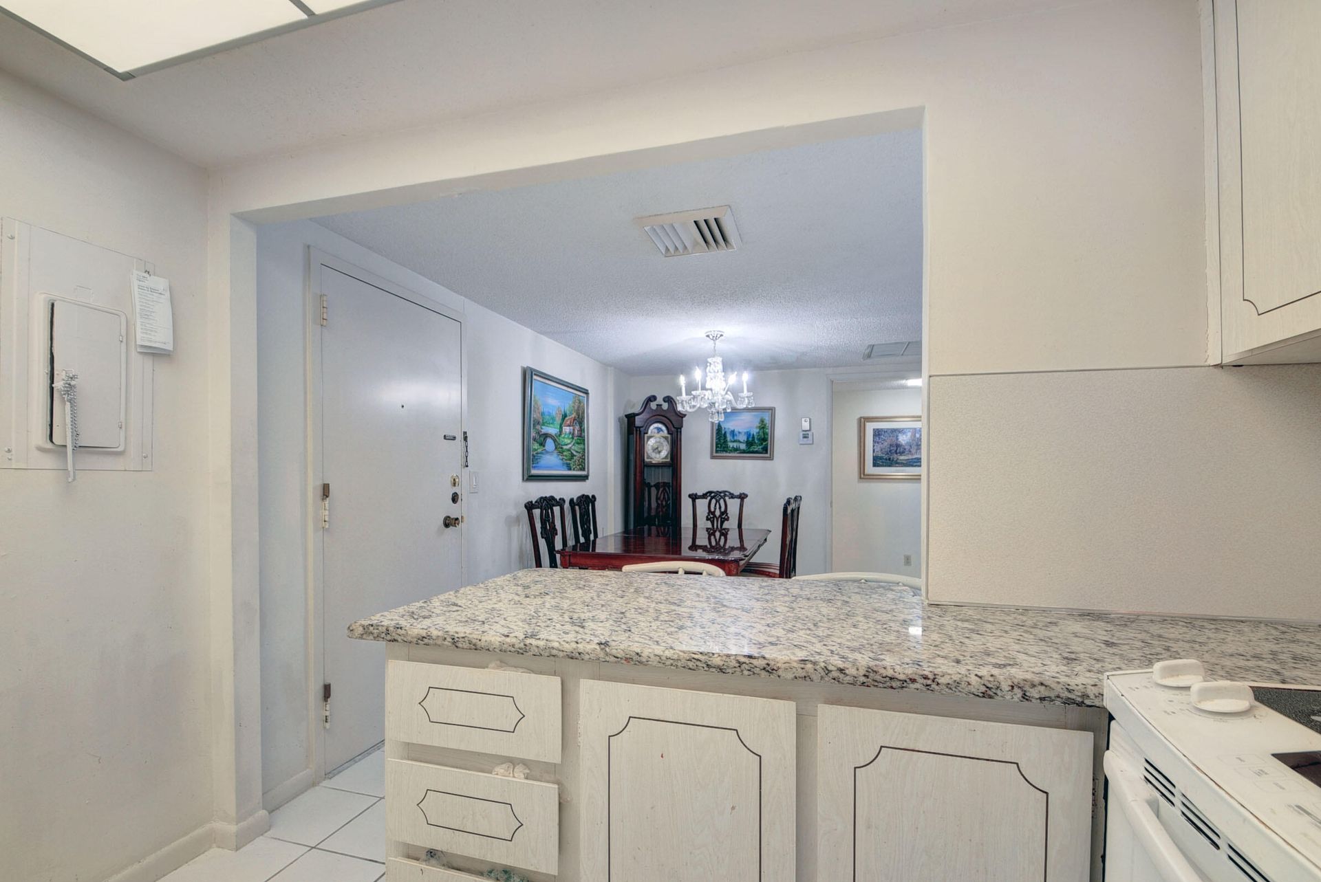 House in South Palm Beach, Florida 11726489