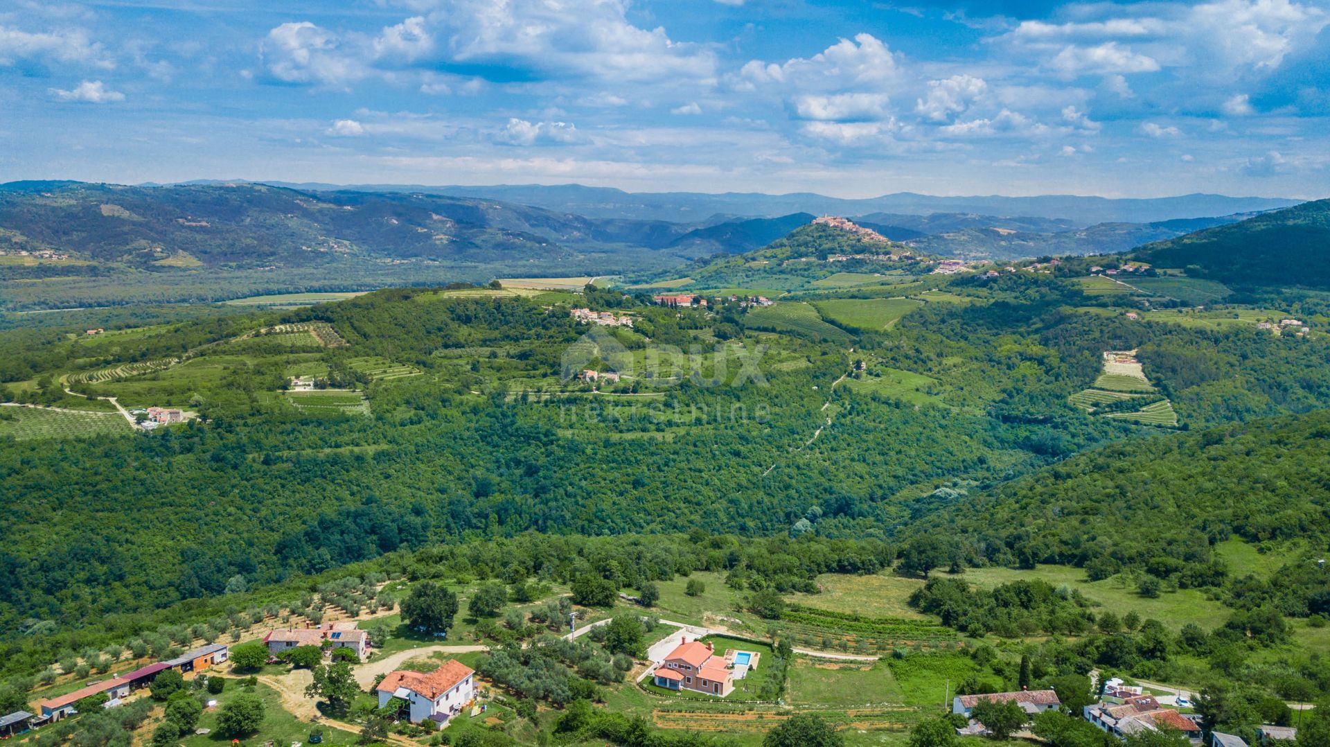 Tanah di Motovun, Istarska Zupanija 11726903