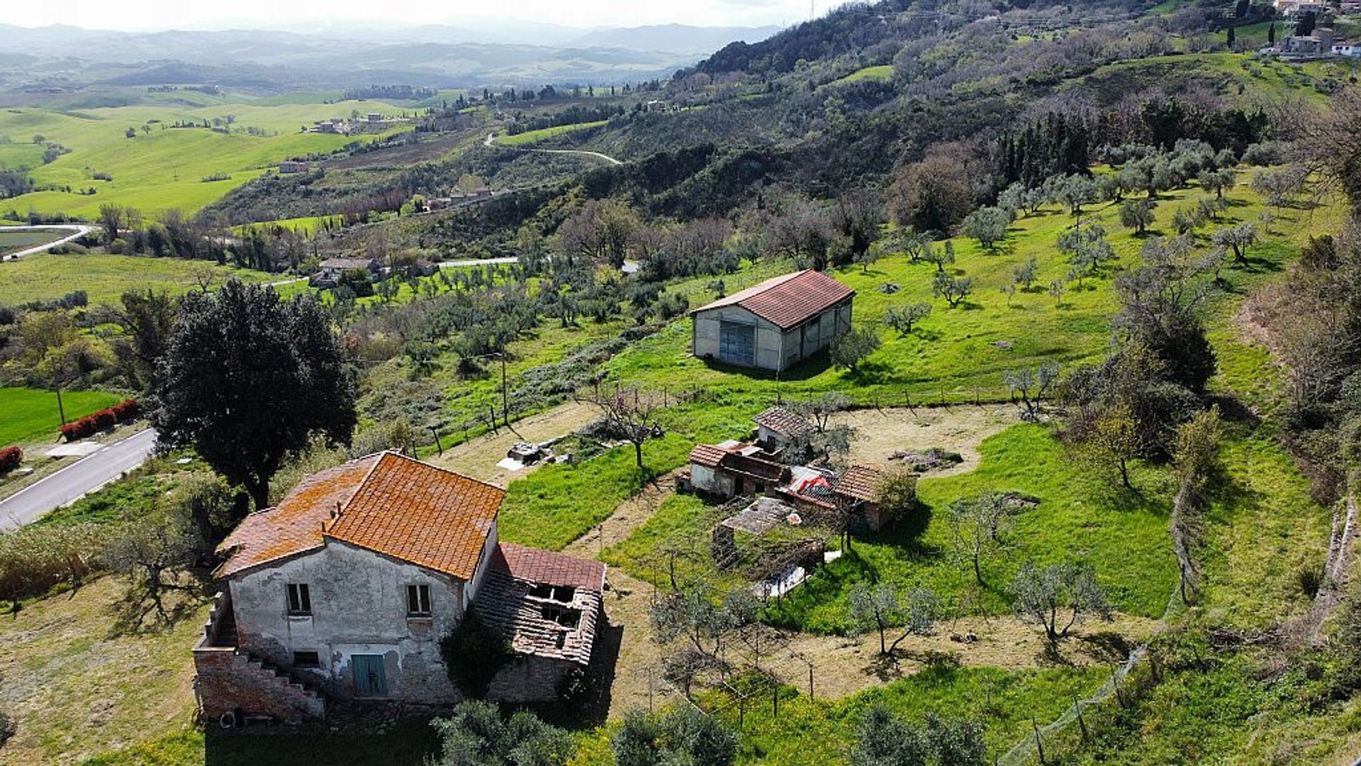 σπίτι σε Μοντεκατίνι, Τοσκάνη 11727410