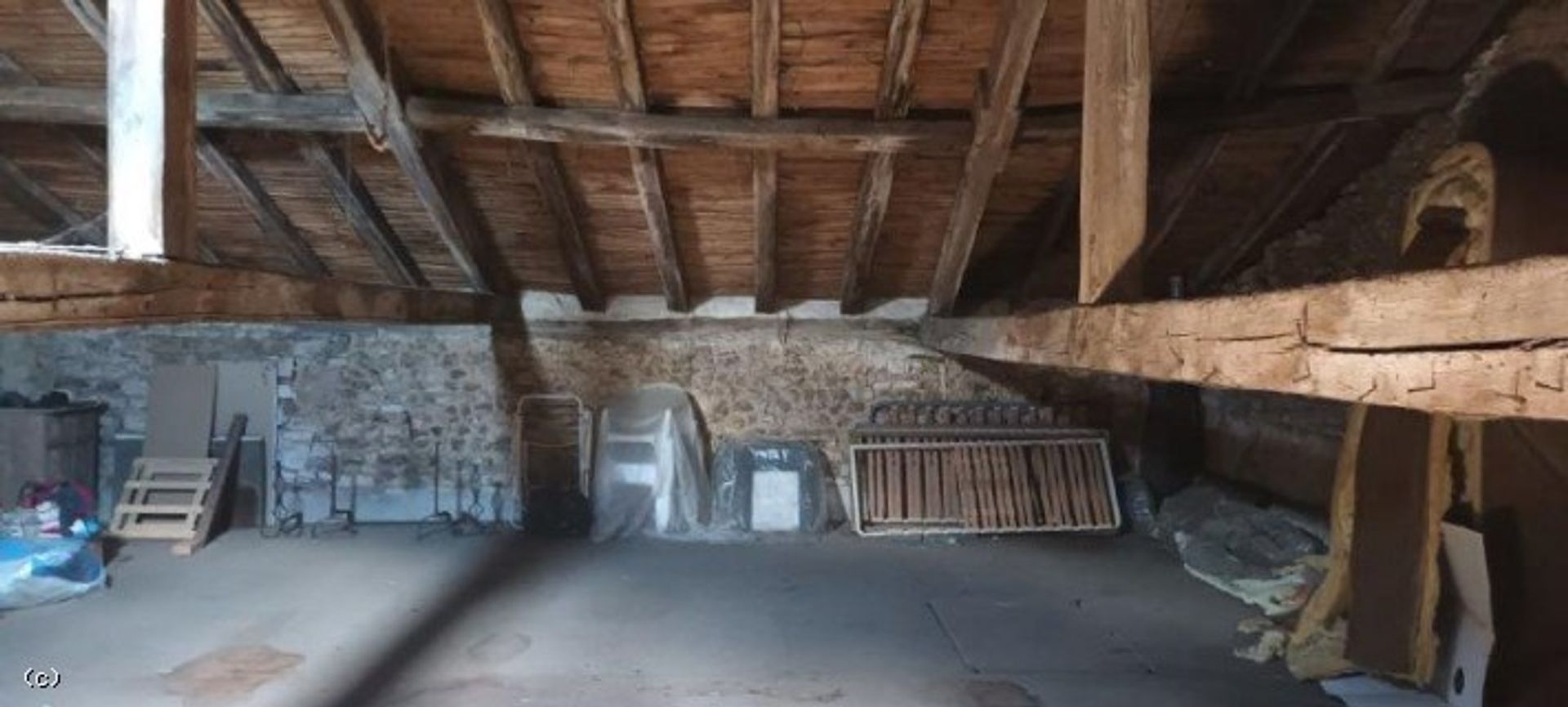 casa no Charroux, Nouvelle-Aquitaine 11727453