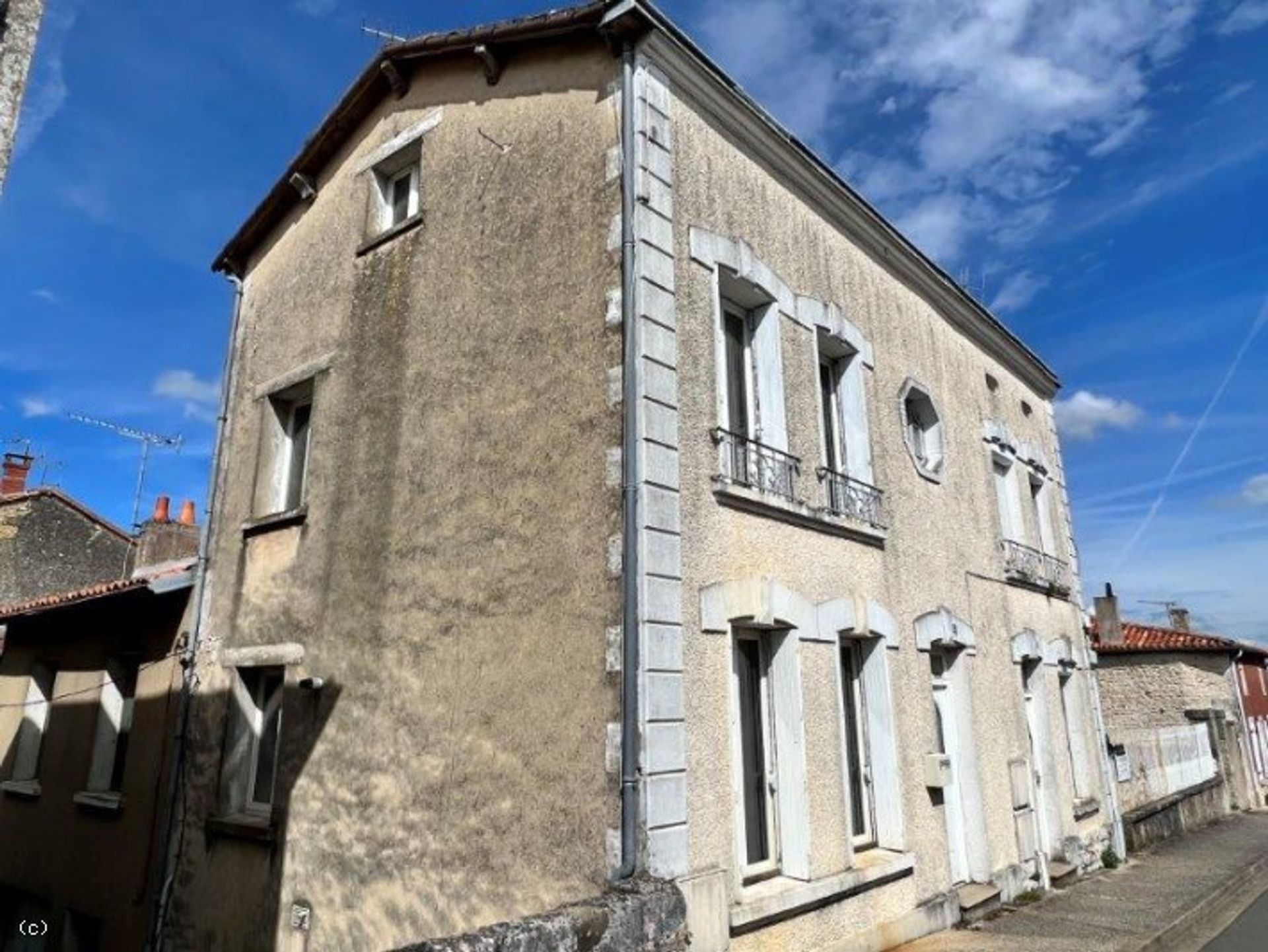 Casa nel Ruffec, Nouvelle-Aquitaine 11727454