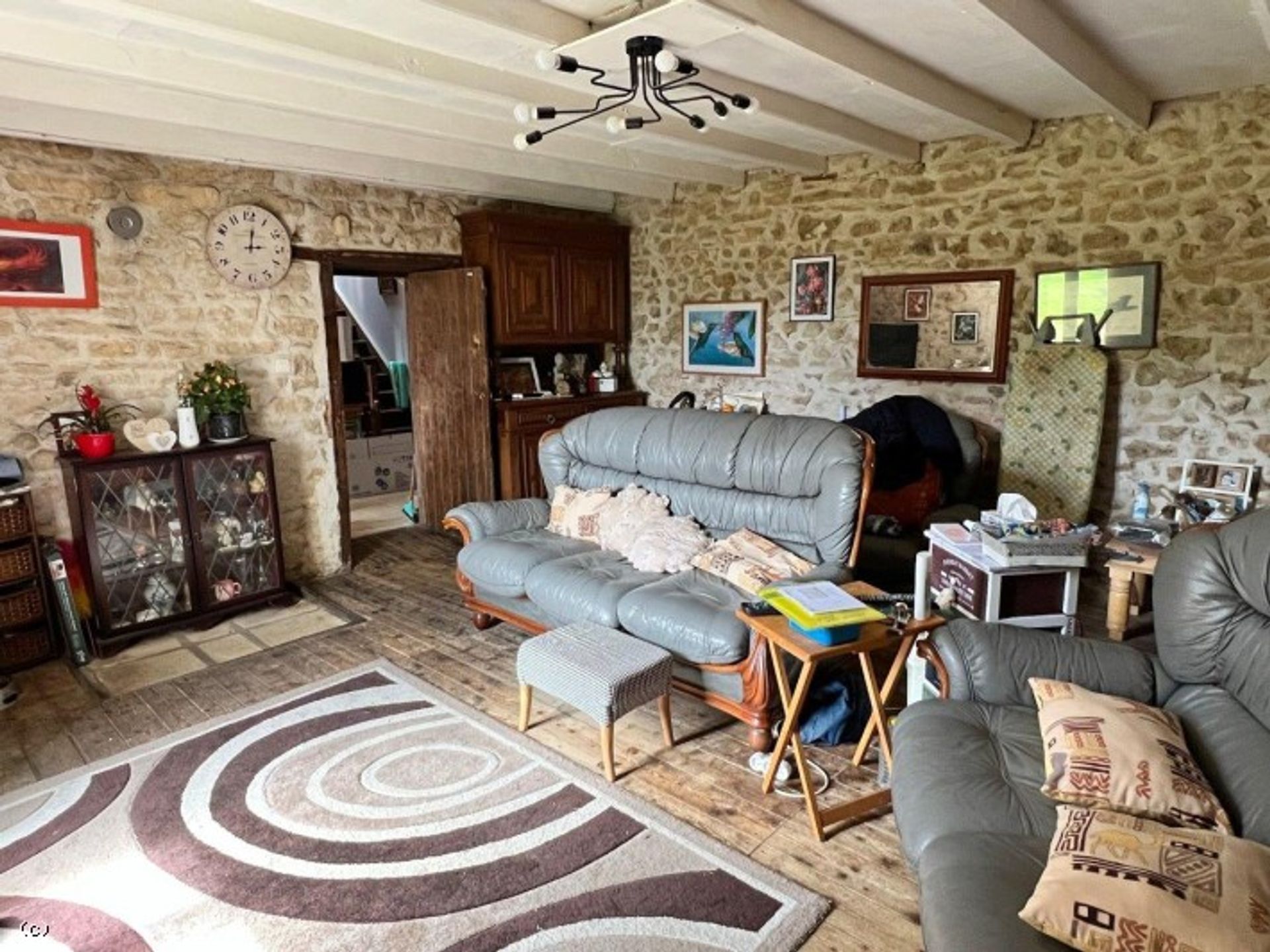 casa en Champagne-Mouton, Nouvelle-Aquitaine 11727458