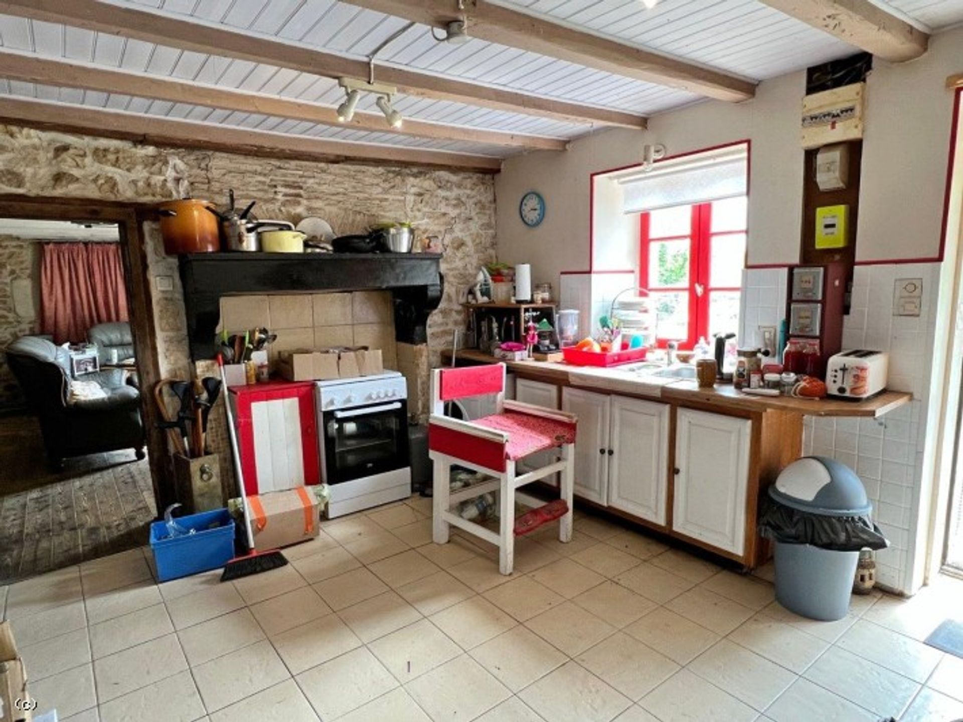 casa en Champagne-Mouton, Nouvelle-Aquitaine 11727458