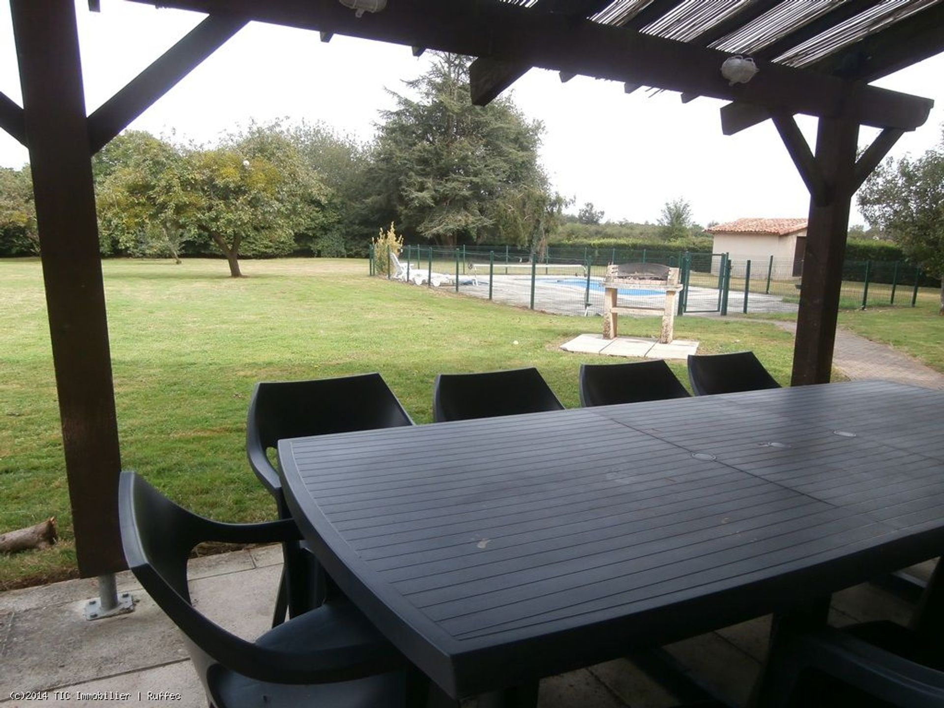 Huis in Civray, Nouvelle-Aquitaine 11727495