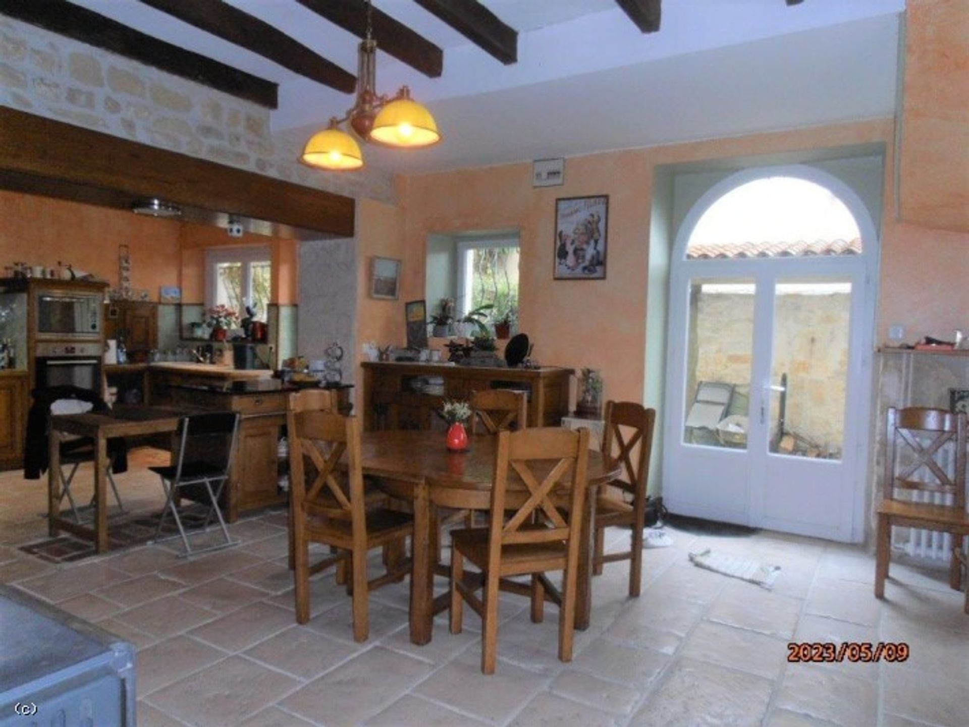 Huis in Ruffec, Nouvelle-Aquitaine 11727504