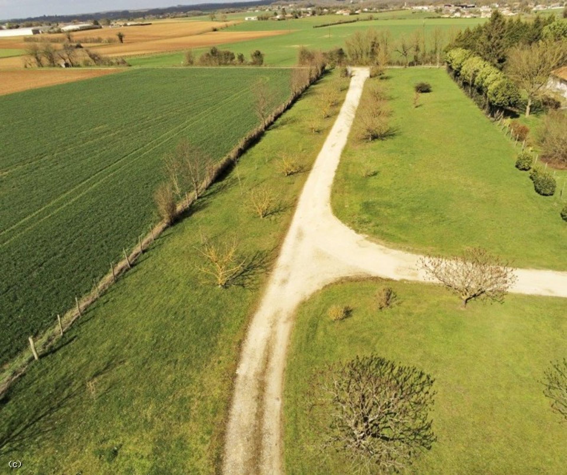 casa no Ruffec, Nouvelle-Aquitaine 11727514