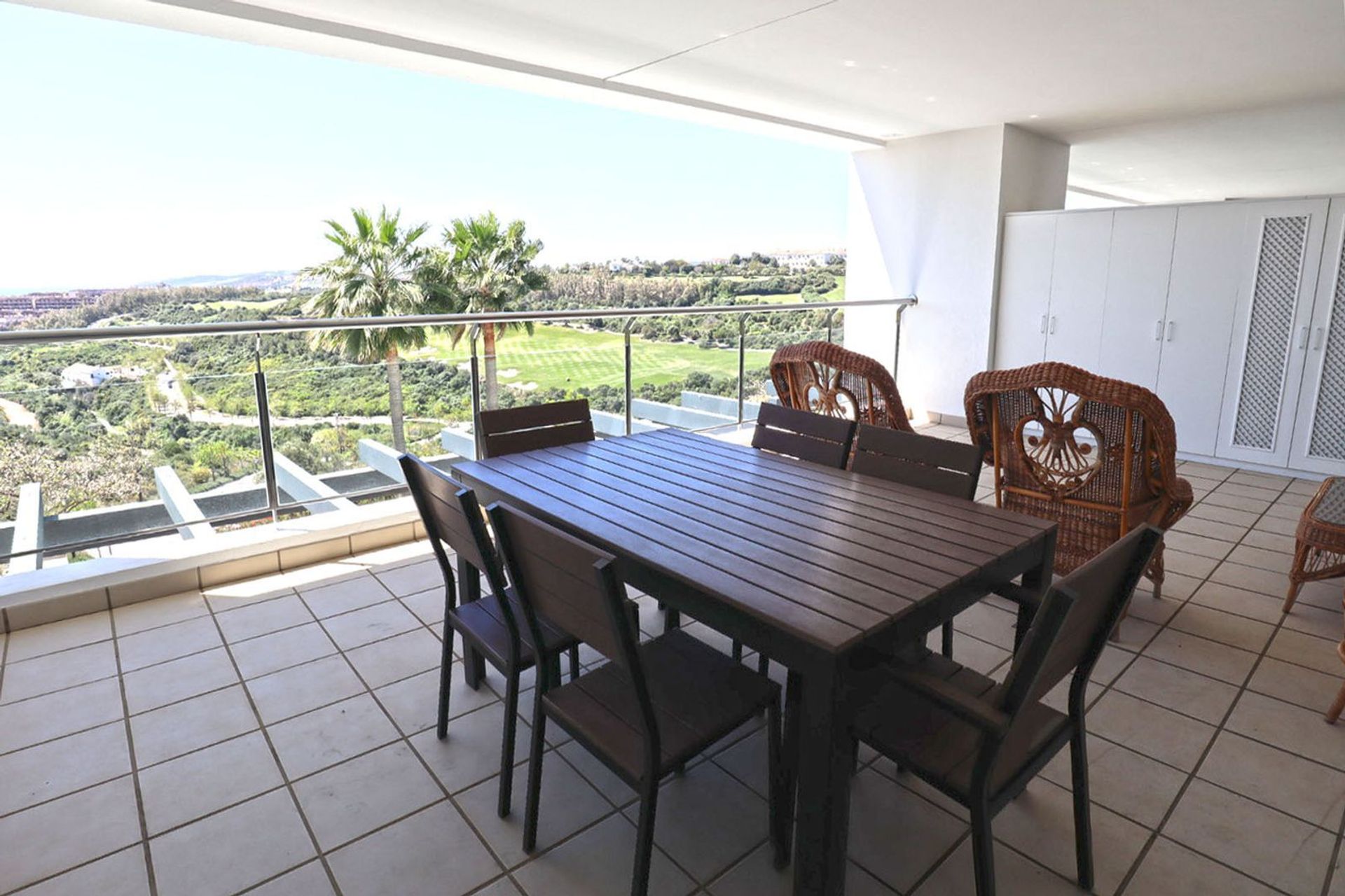 Condominio nel Puerto de la Duquesa, Andalusia 11729276