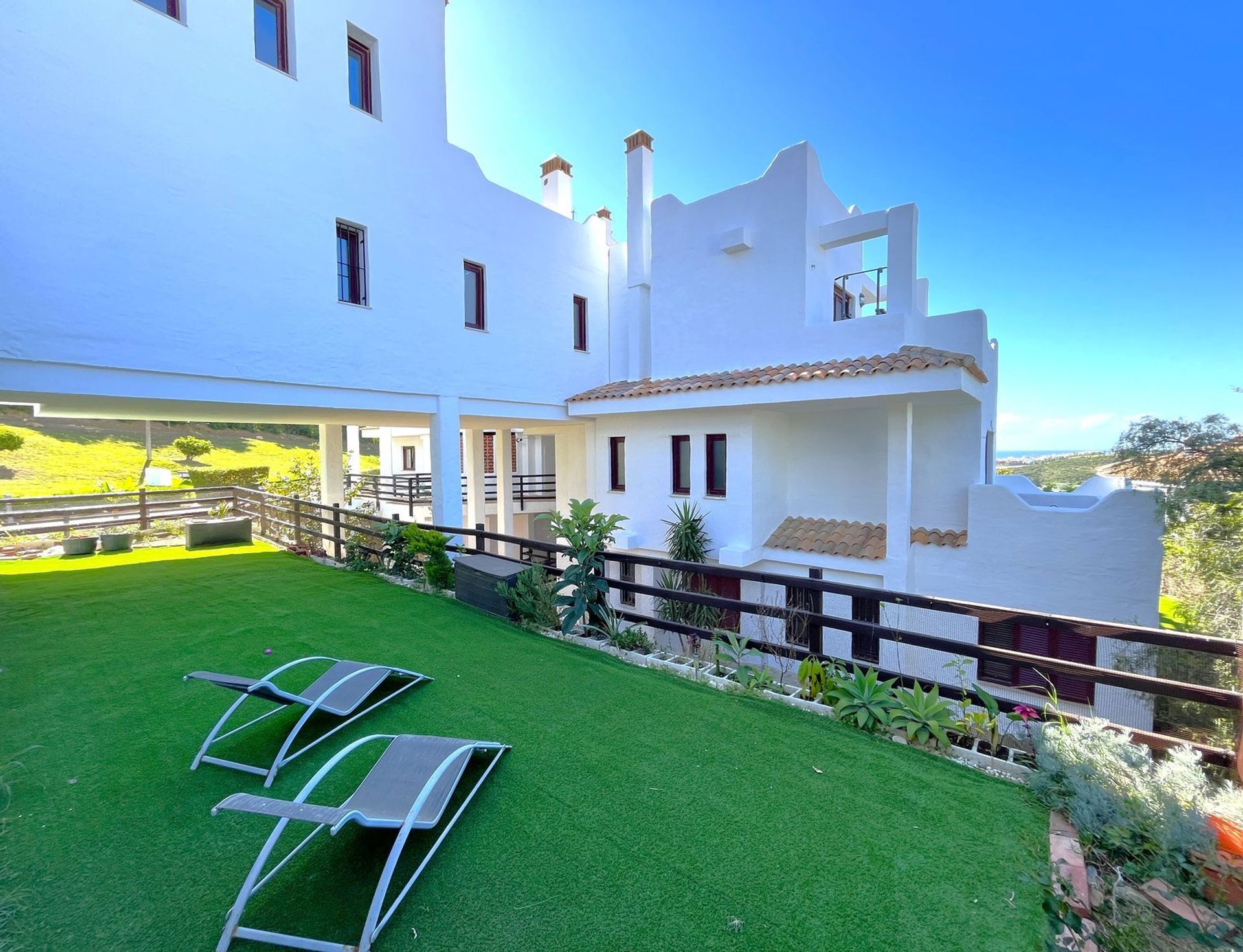 Condominium in Casares, Andalusia 11729358