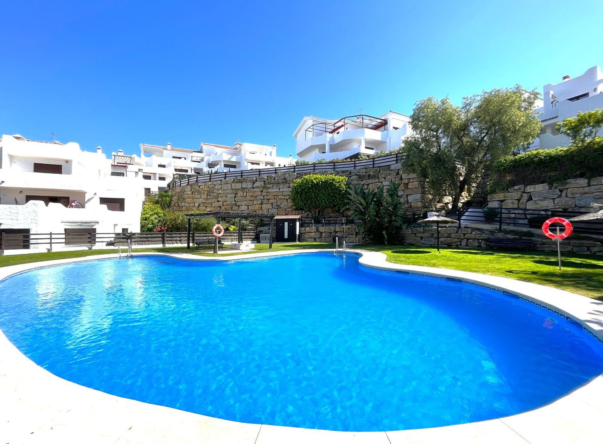 Condominium in Casares, Andalusia 11729358