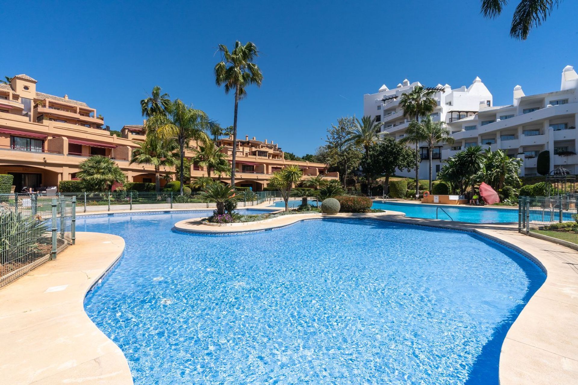 Huis in Estepona, Andalusia 11729986