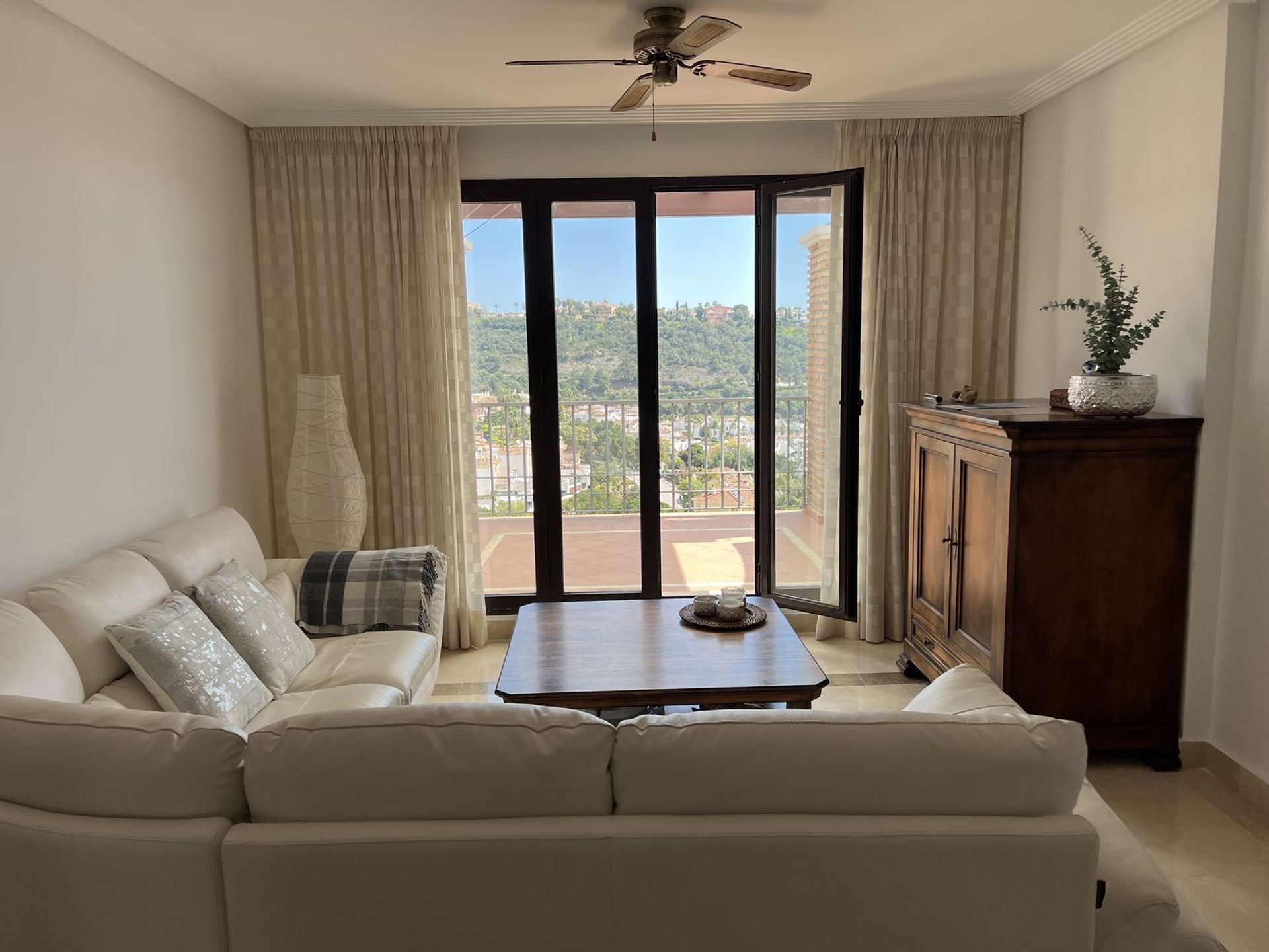 Condominio en Málaga, Andalusia 11730579