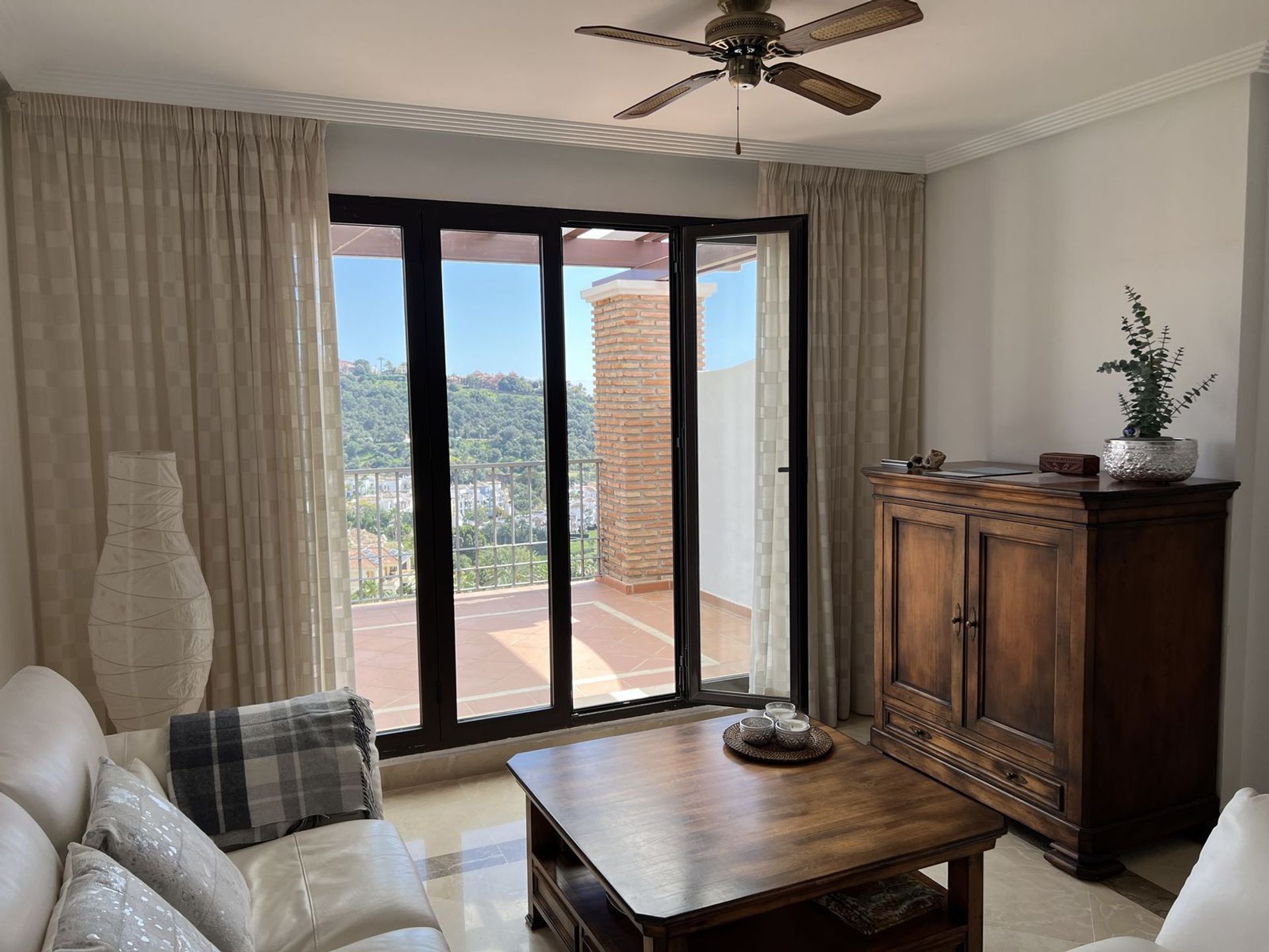 Condominio en Málaga, Andalusia 11730579