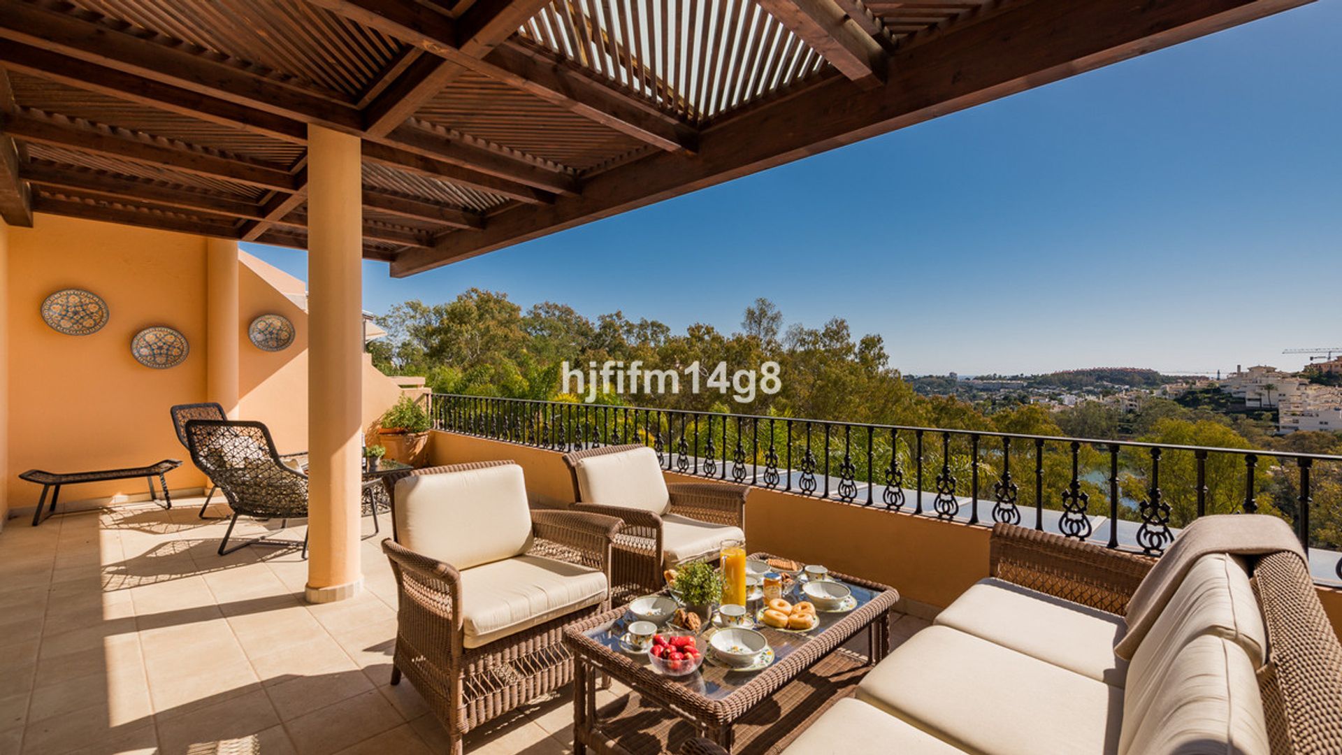 House in Marbella, Andalusia 11731416