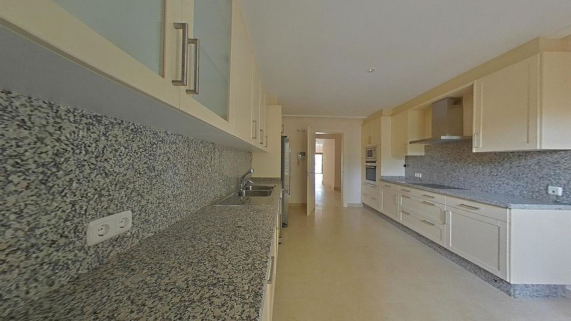 Condominio en Sotogrande, Andalusia 11731654