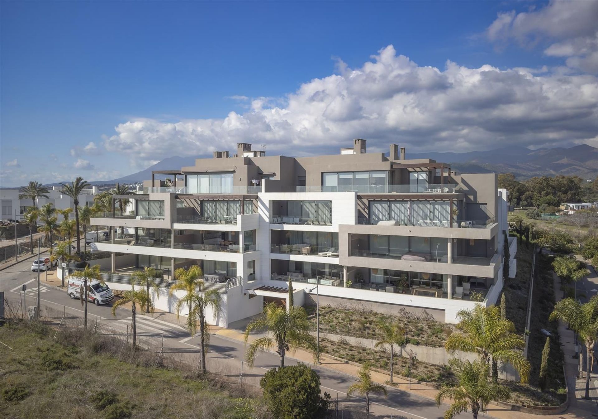 Кондоминиум в Estepona, Andalusia 11732056