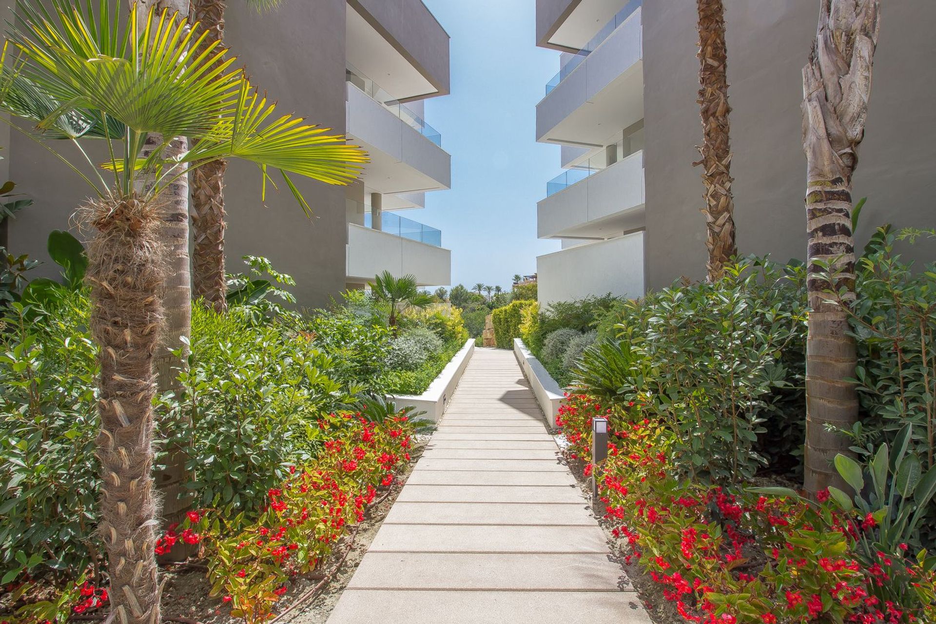 Condominium in Benahavís, Andalusia 11732178