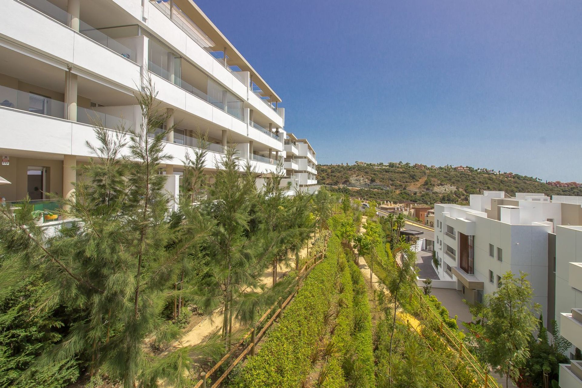 Condominium in Benahavís, Andalusia 11732178