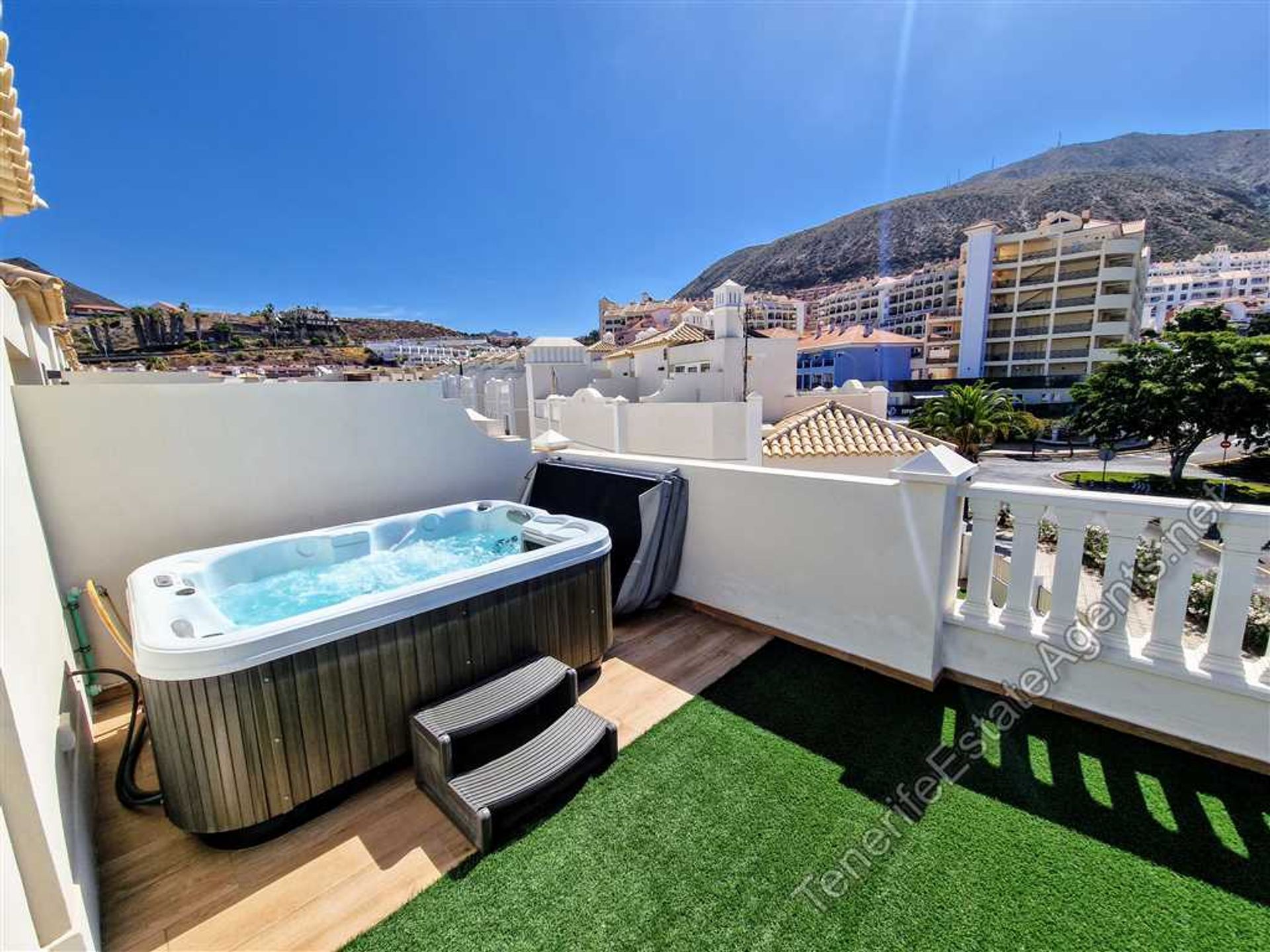 casa en Los Cristianos, Canary Islands 11732777