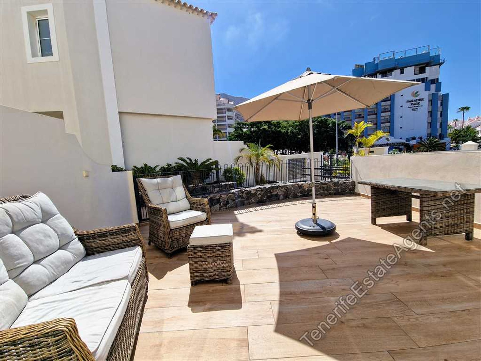 casa en Los Cristianos, Canary Islands 11732777