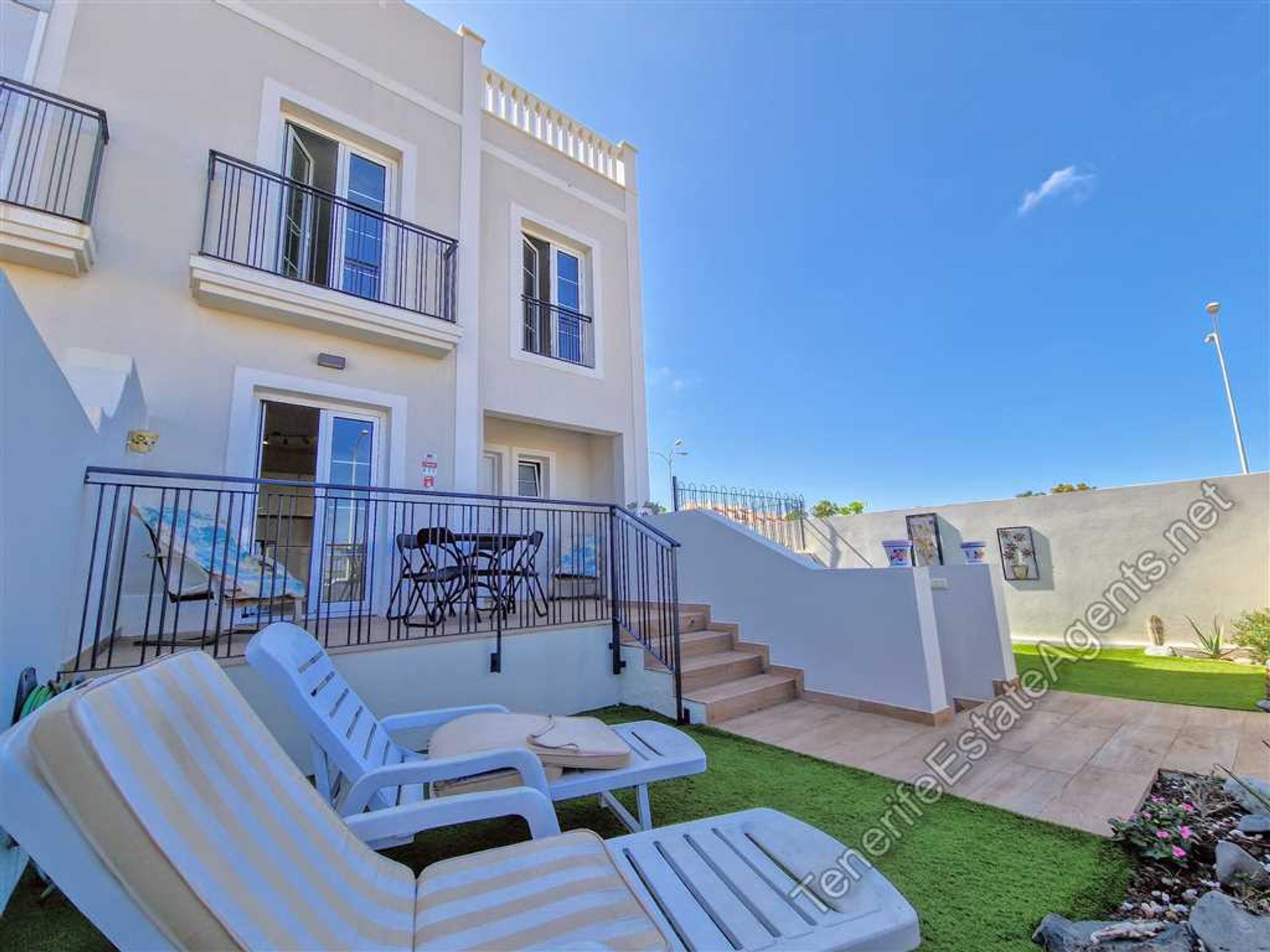 casa en Los Cristianos, Canary Islands 11732777