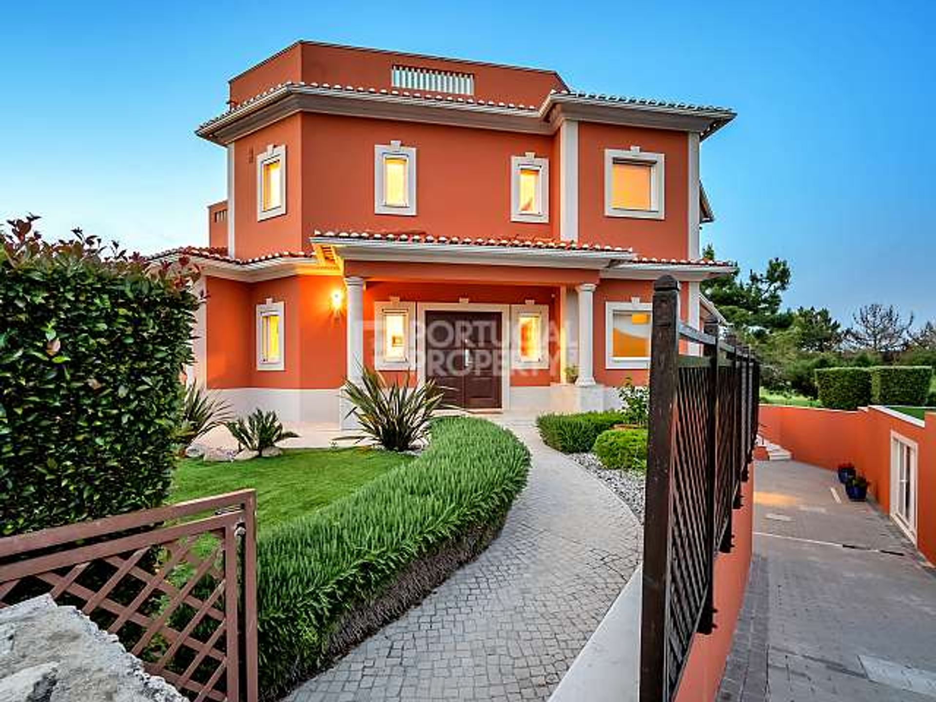 House in Óbidos, Leiria District 11733299