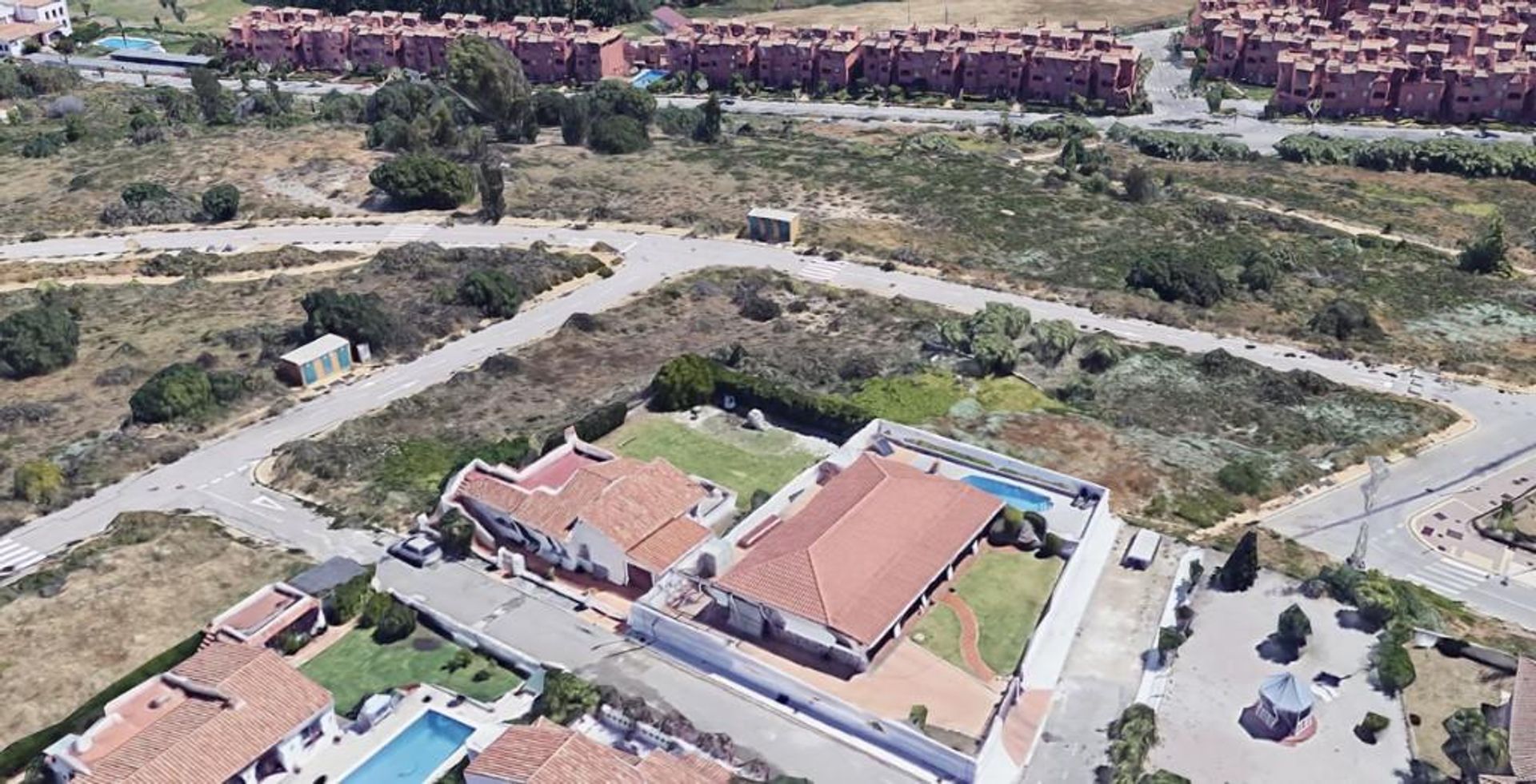 Land in Estepona, Andalusia 11733321