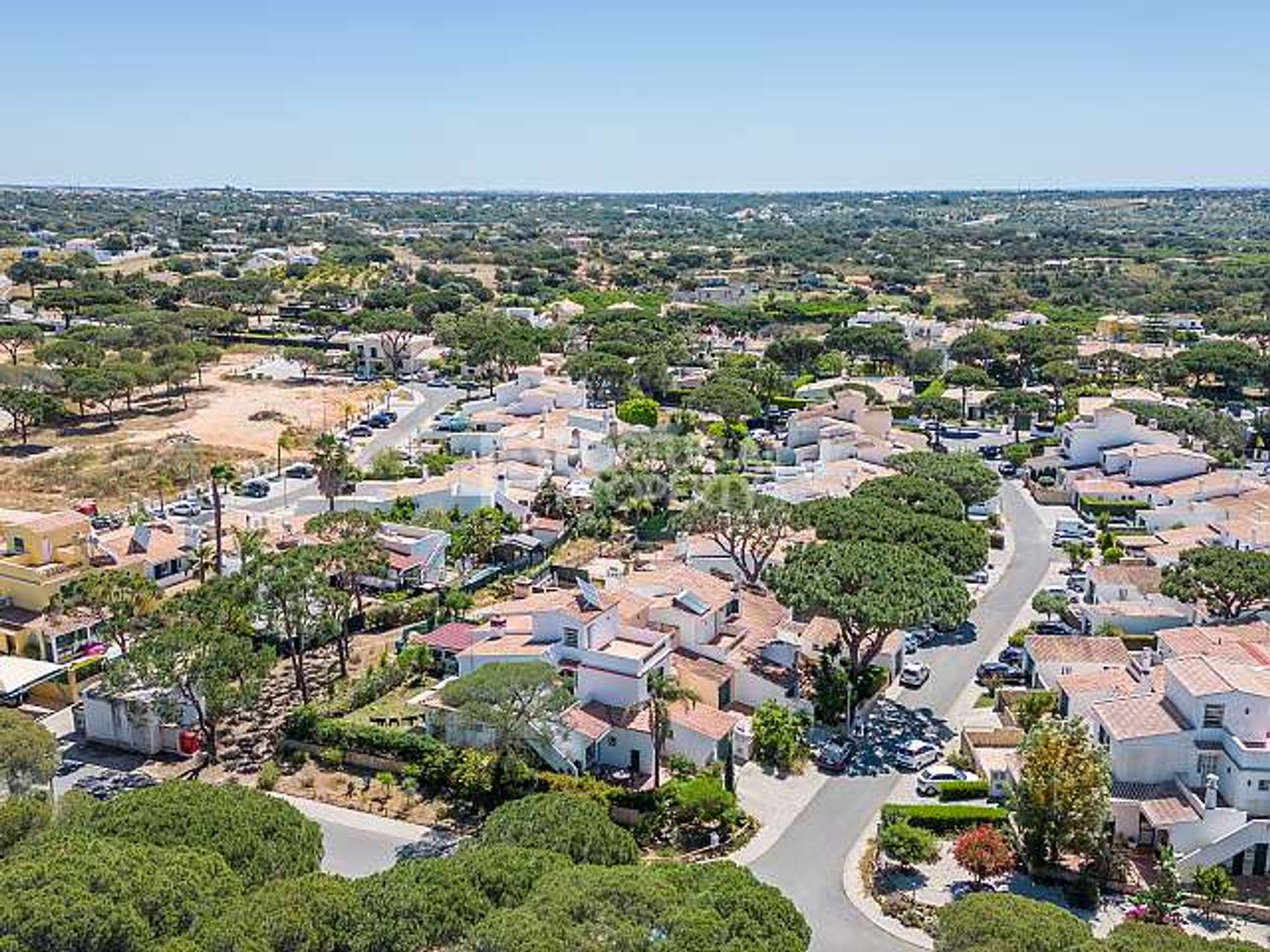 House in Quarteira, Faro 11733339