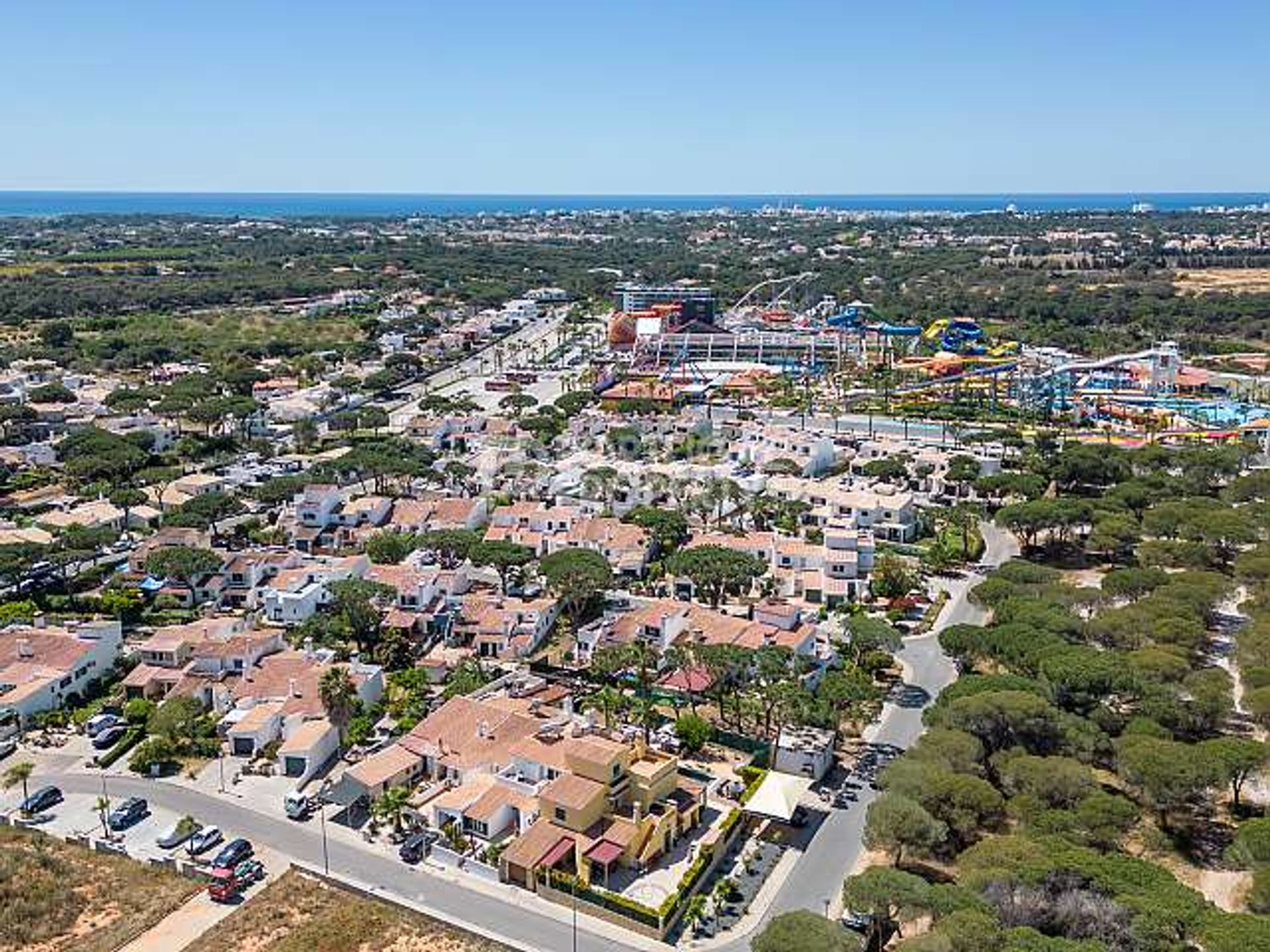 House in Quarteira, Faro 11733339