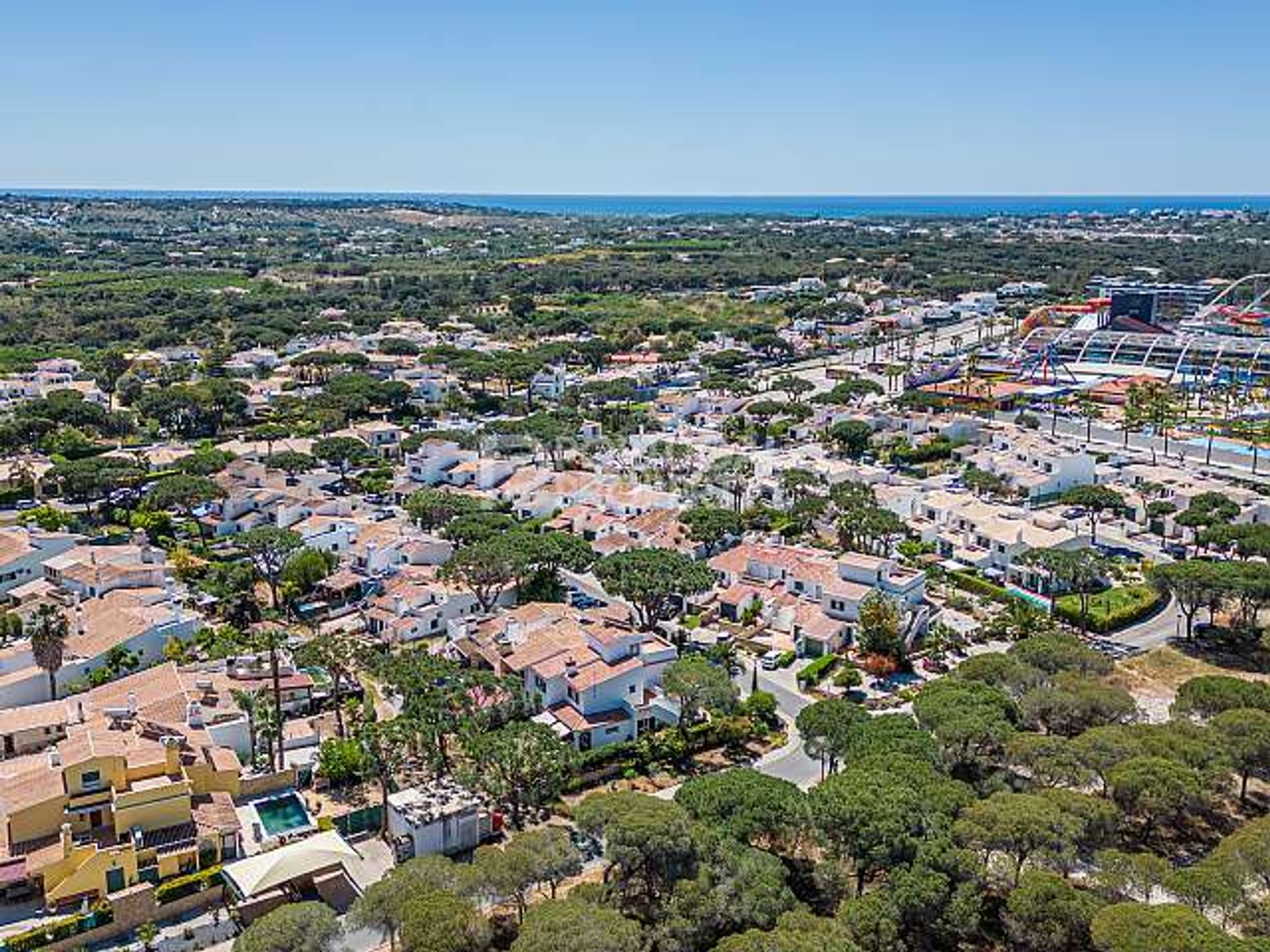 House in Quarteira, Faro 11733339