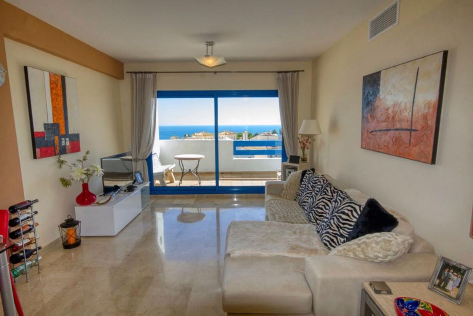 Condominio nel Puerto de la Duquesa, Andalusia 11733340