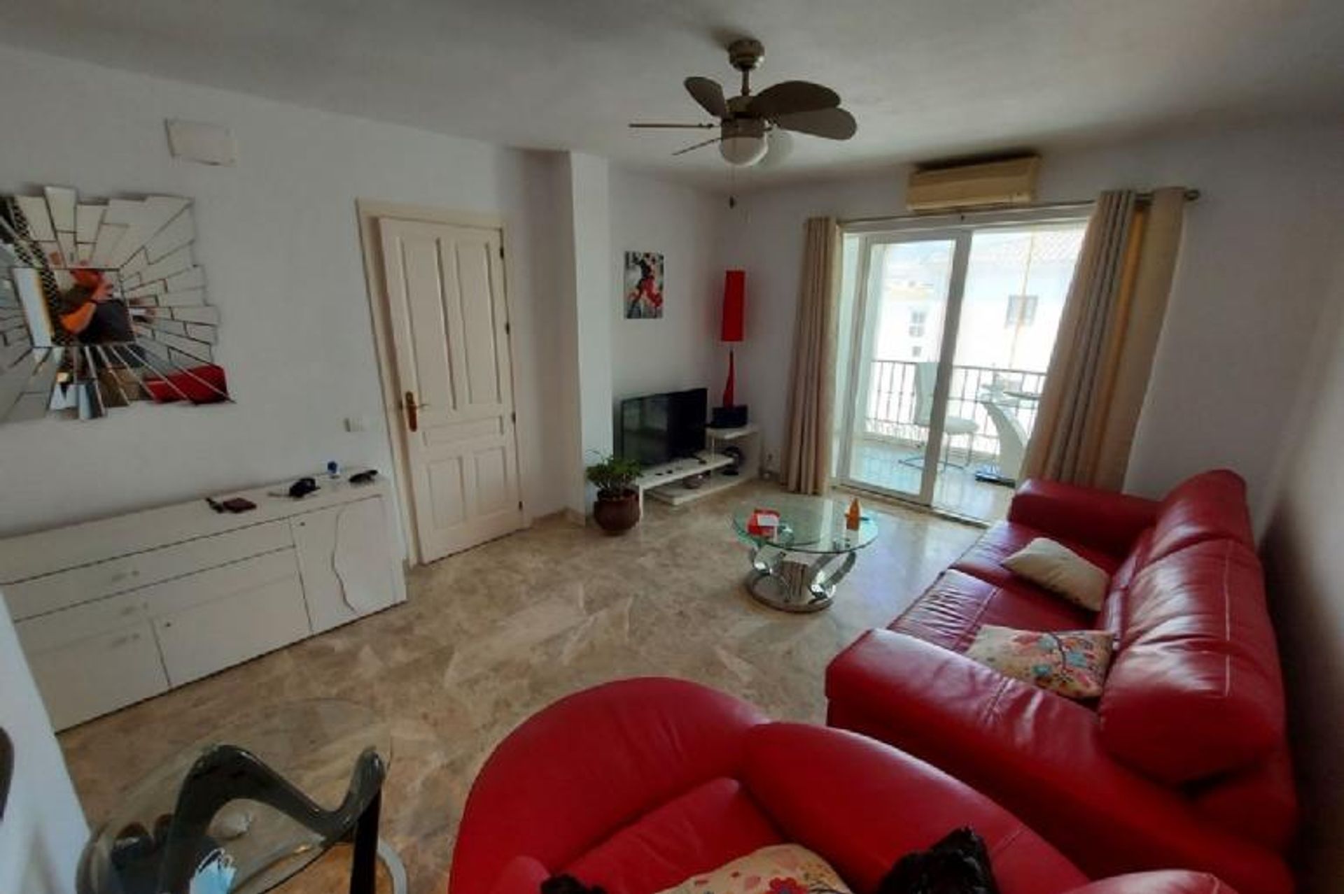 Condominium in Puerto de la Duquesa, Andalusia 11733379